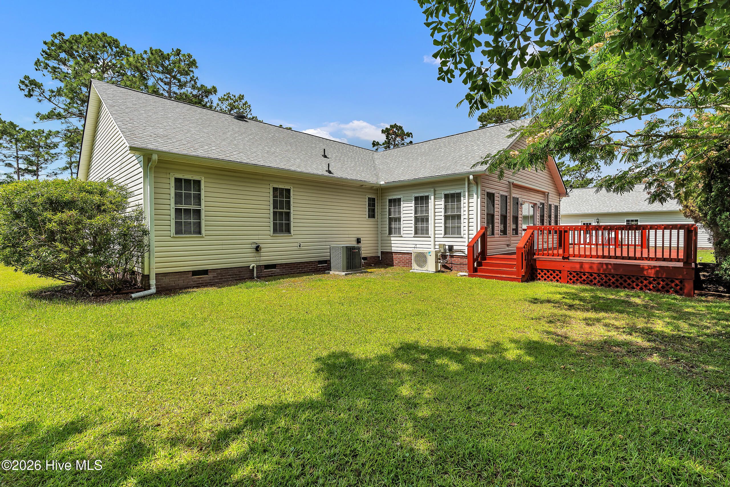 215 Winding Creek Way,Hubert