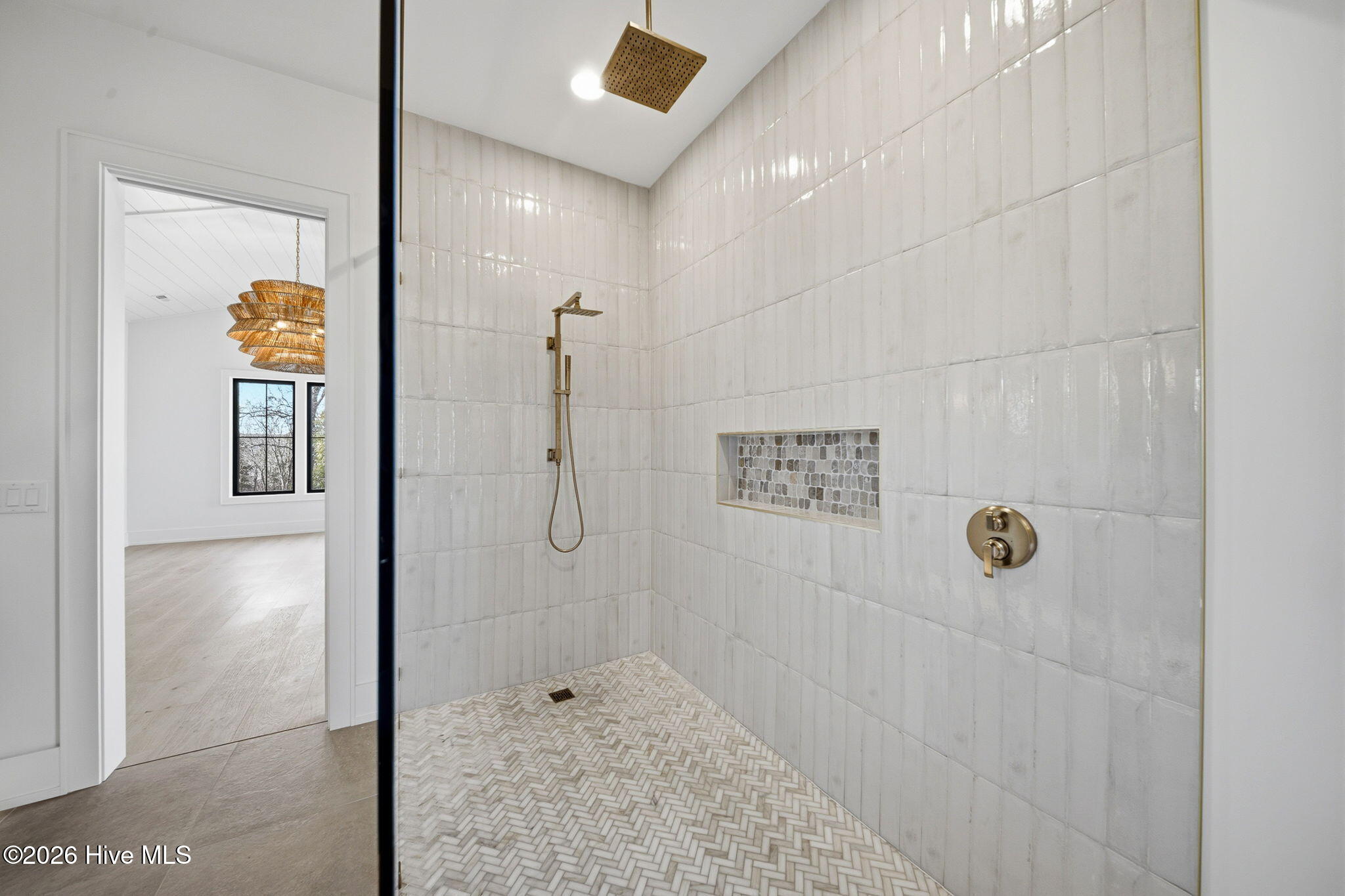 100500065 | Photo 37