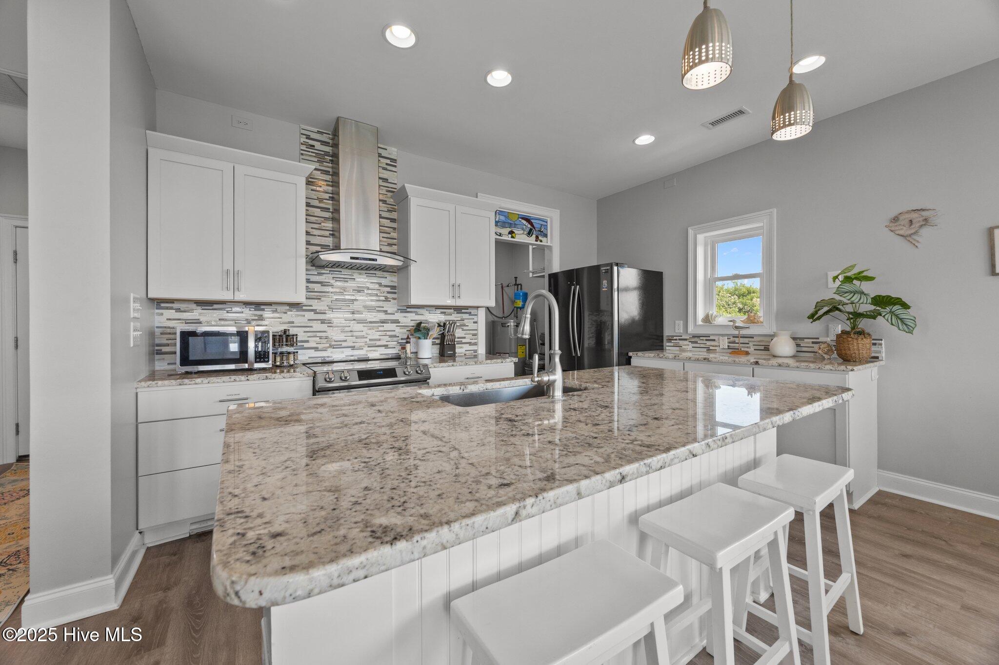 100506414 | Photo 27