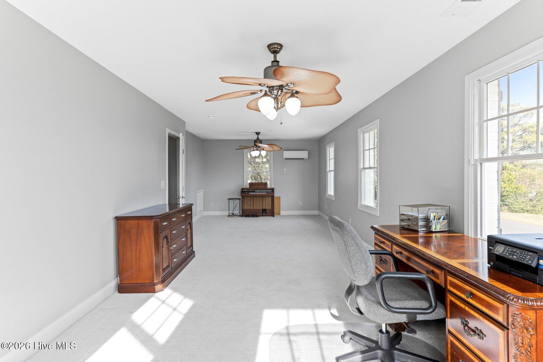 100551299 | Photo 30