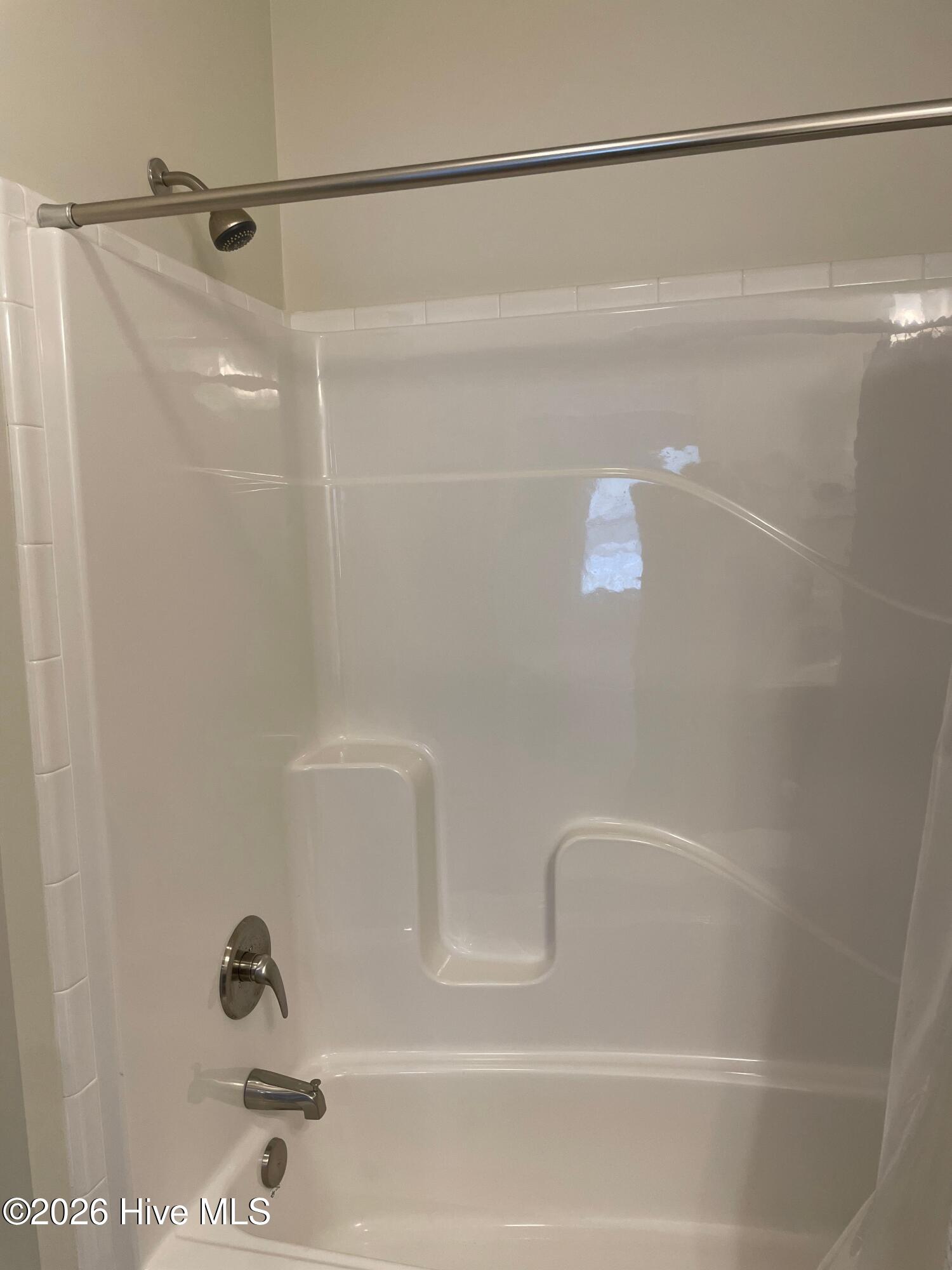 100568375 | Photo 22