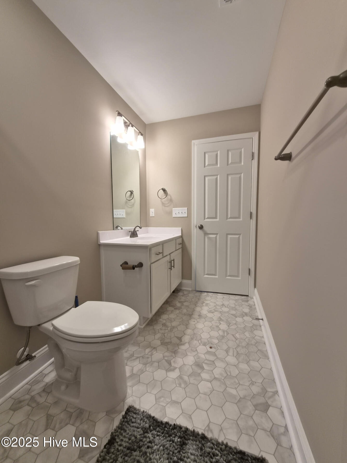 100536783 | Photo 21