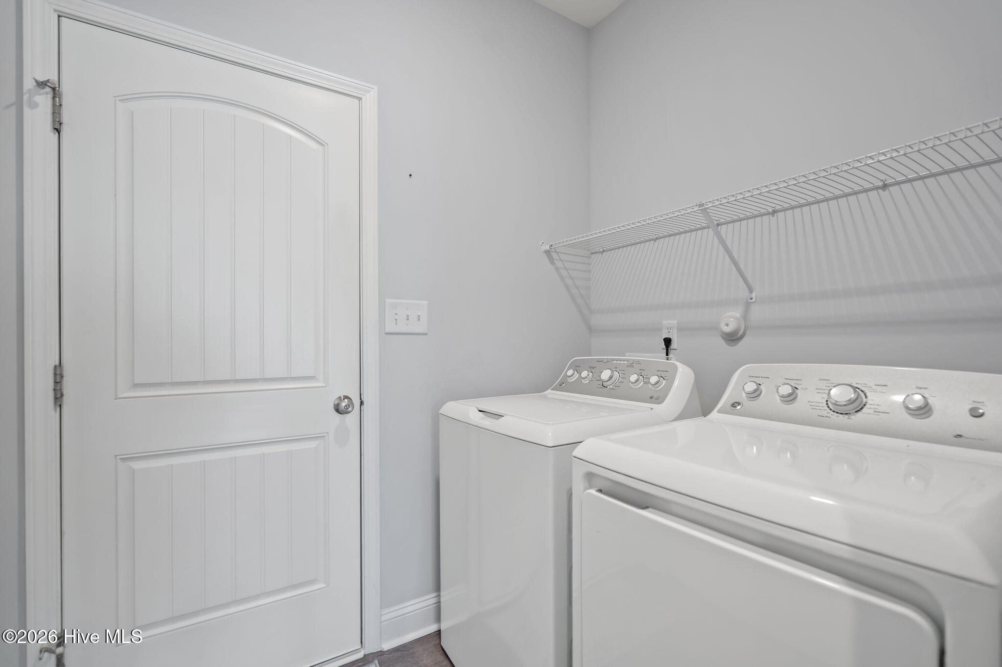 100563124 | Photo 14