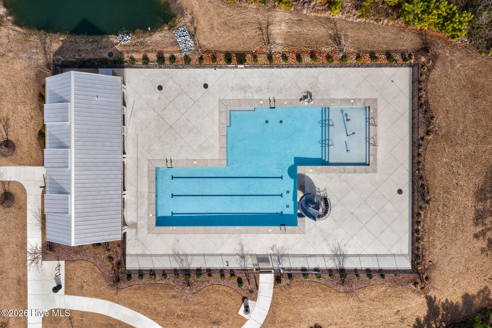 100563102 | Photo 53