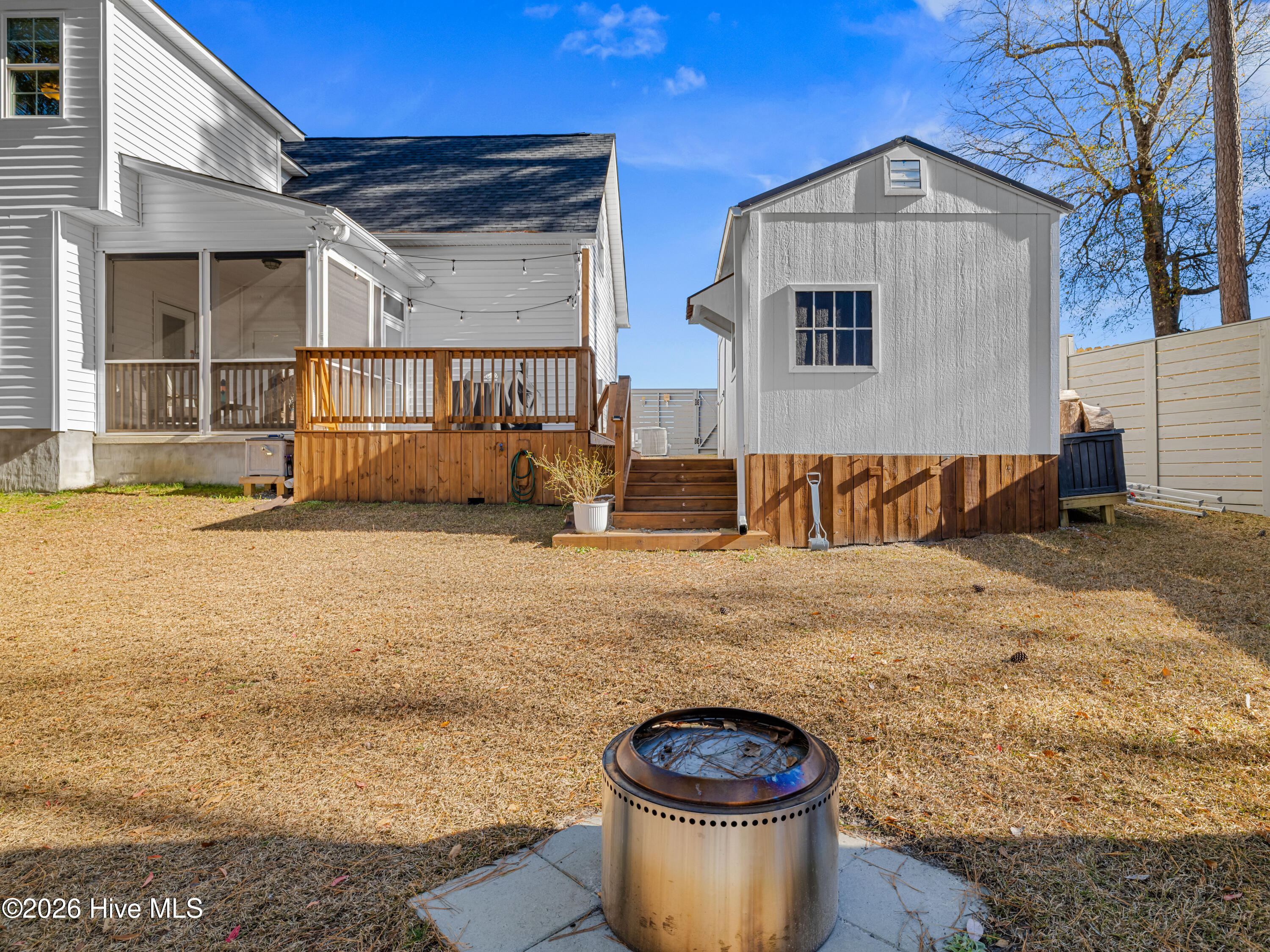 100549513 | Photo 53