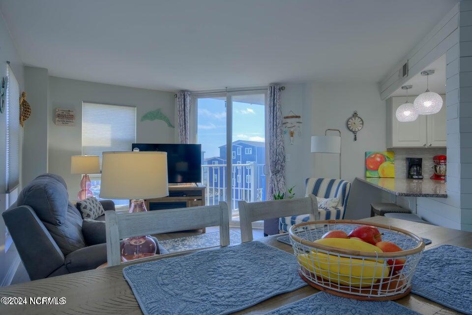 2000 New River Inlet Road 3214, North Topsail Beach, NC 28460 – photo 5: 5