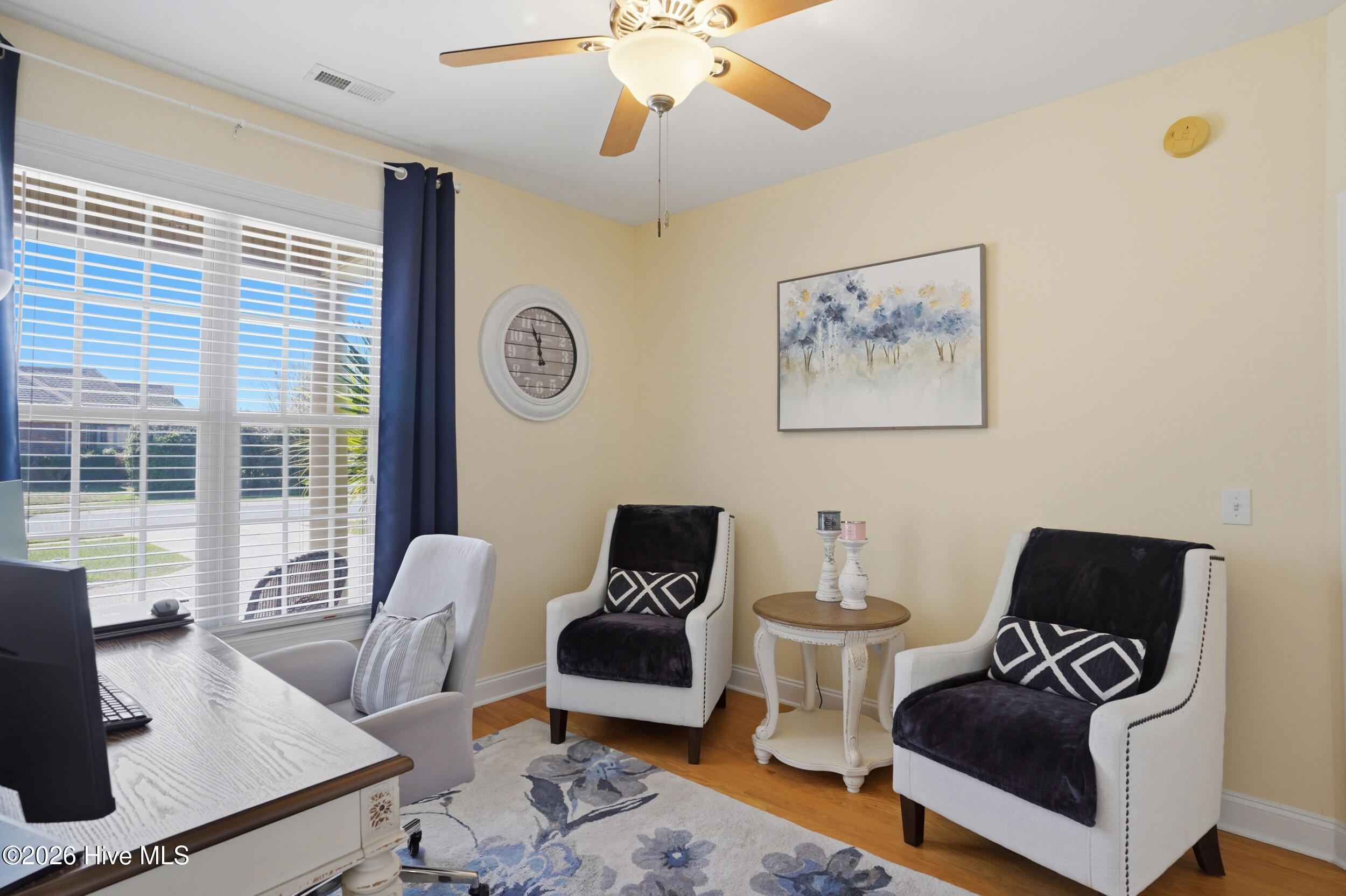 100561149 | Photo 30