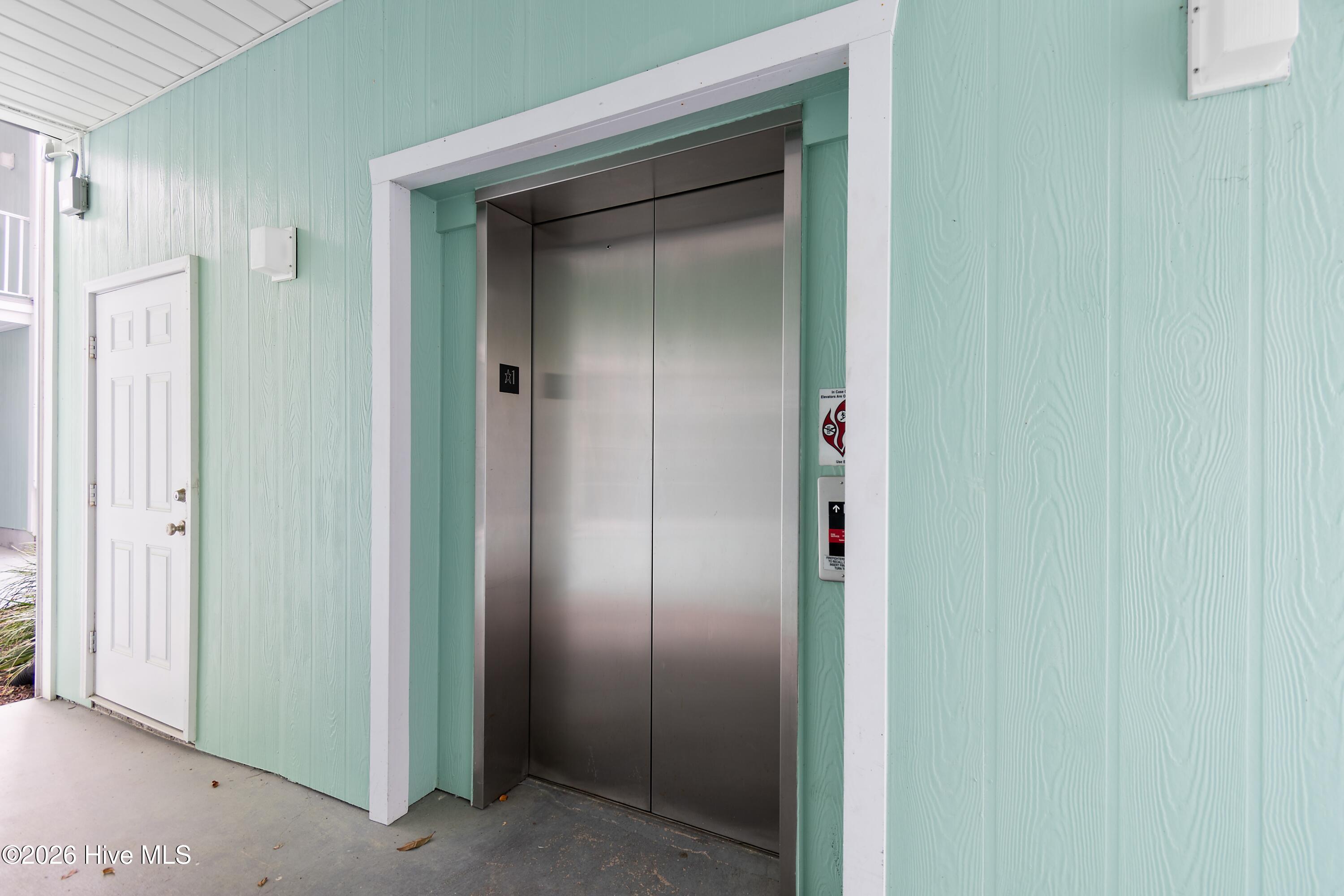 100562819 | Photo 31