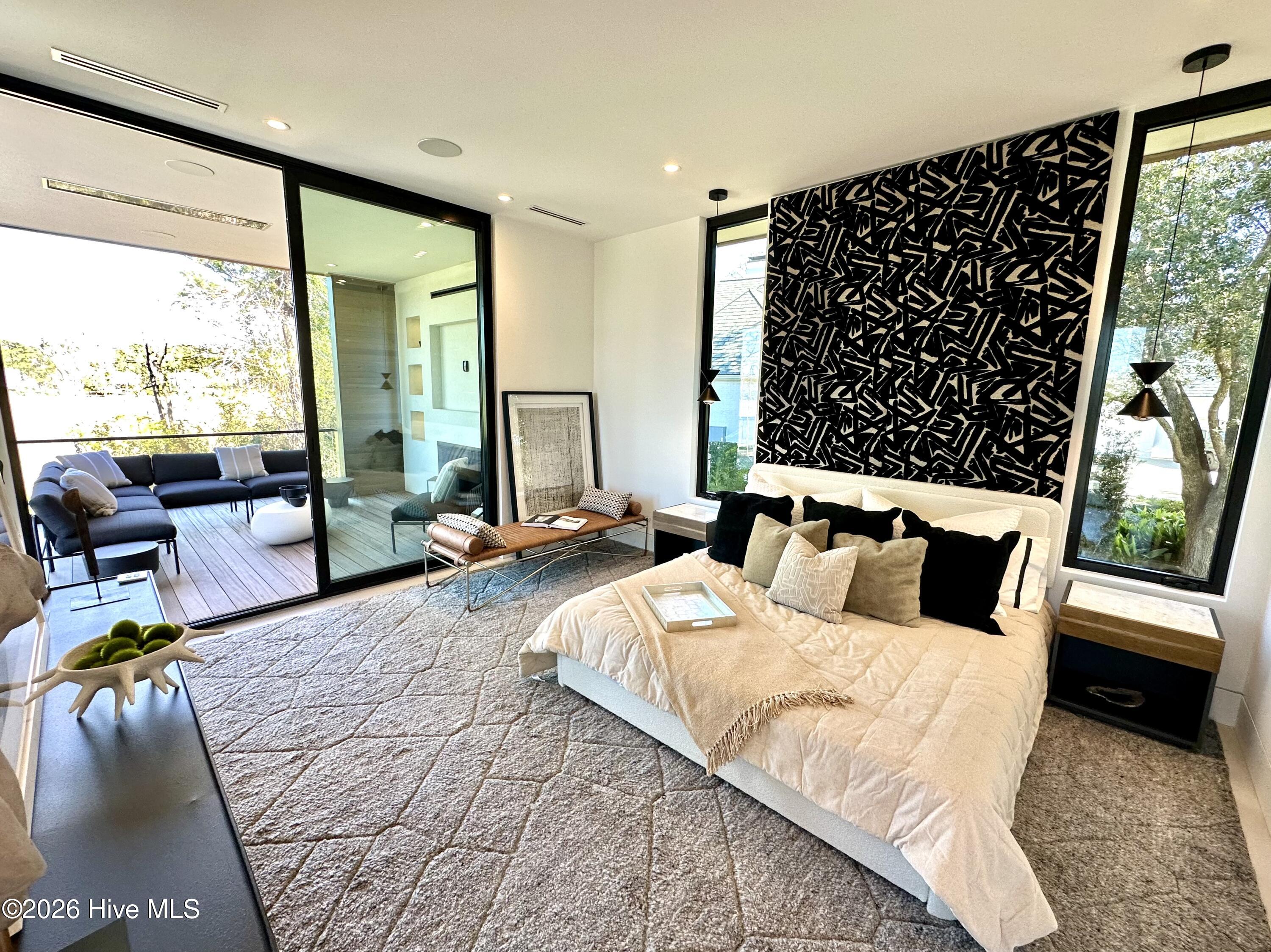 100523239 | Photo 28