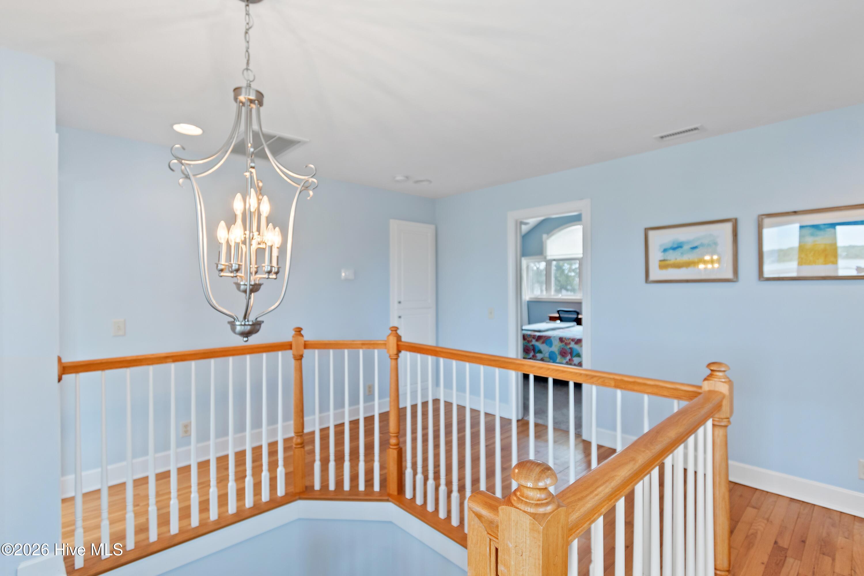 100557427 | Photo 55