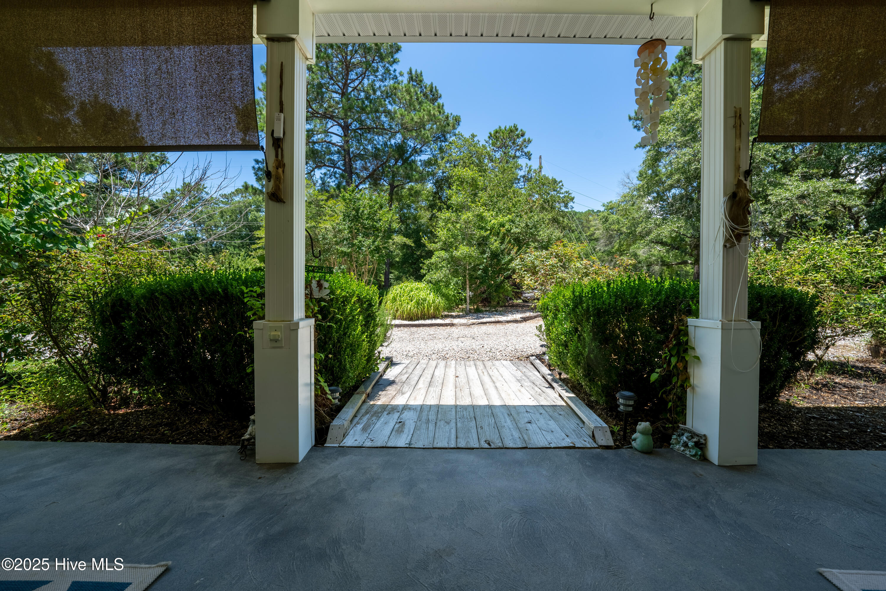 100487649 | Photo 10