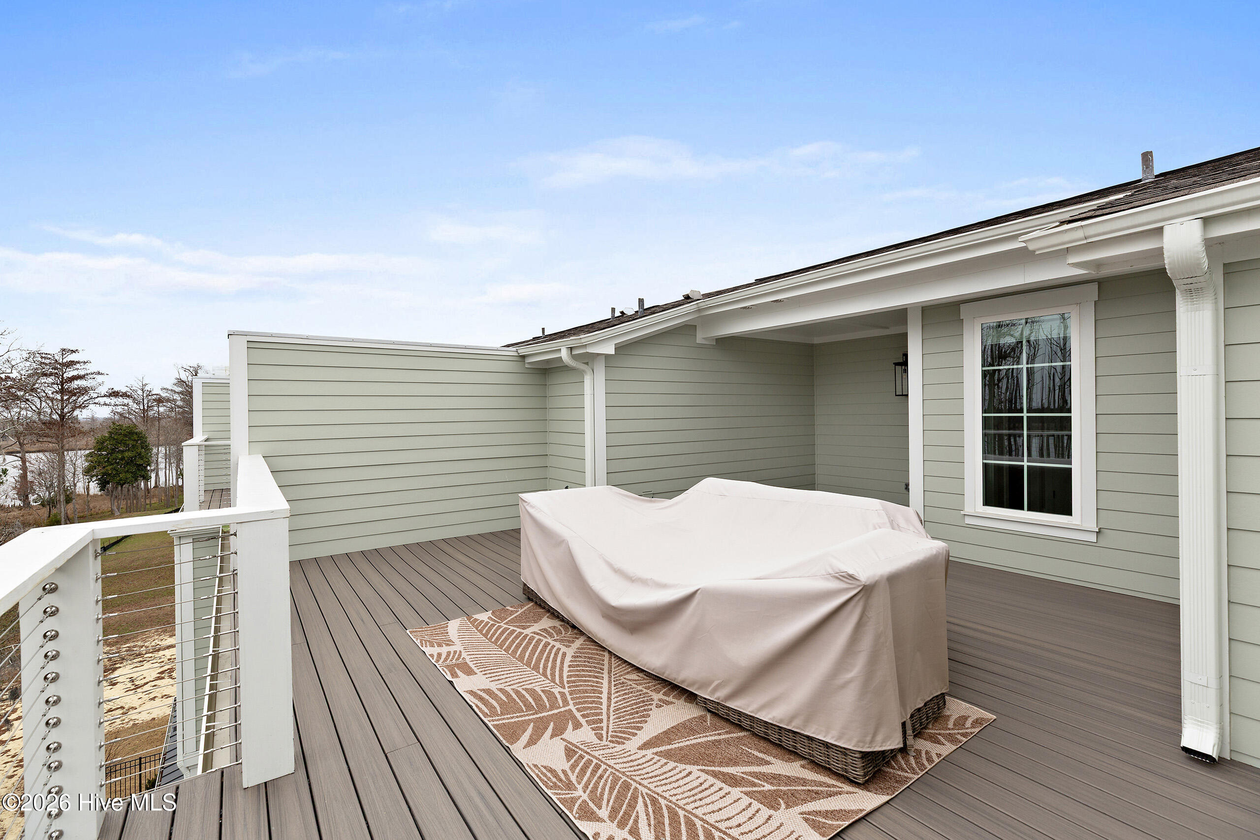 100563450 | Photo 50