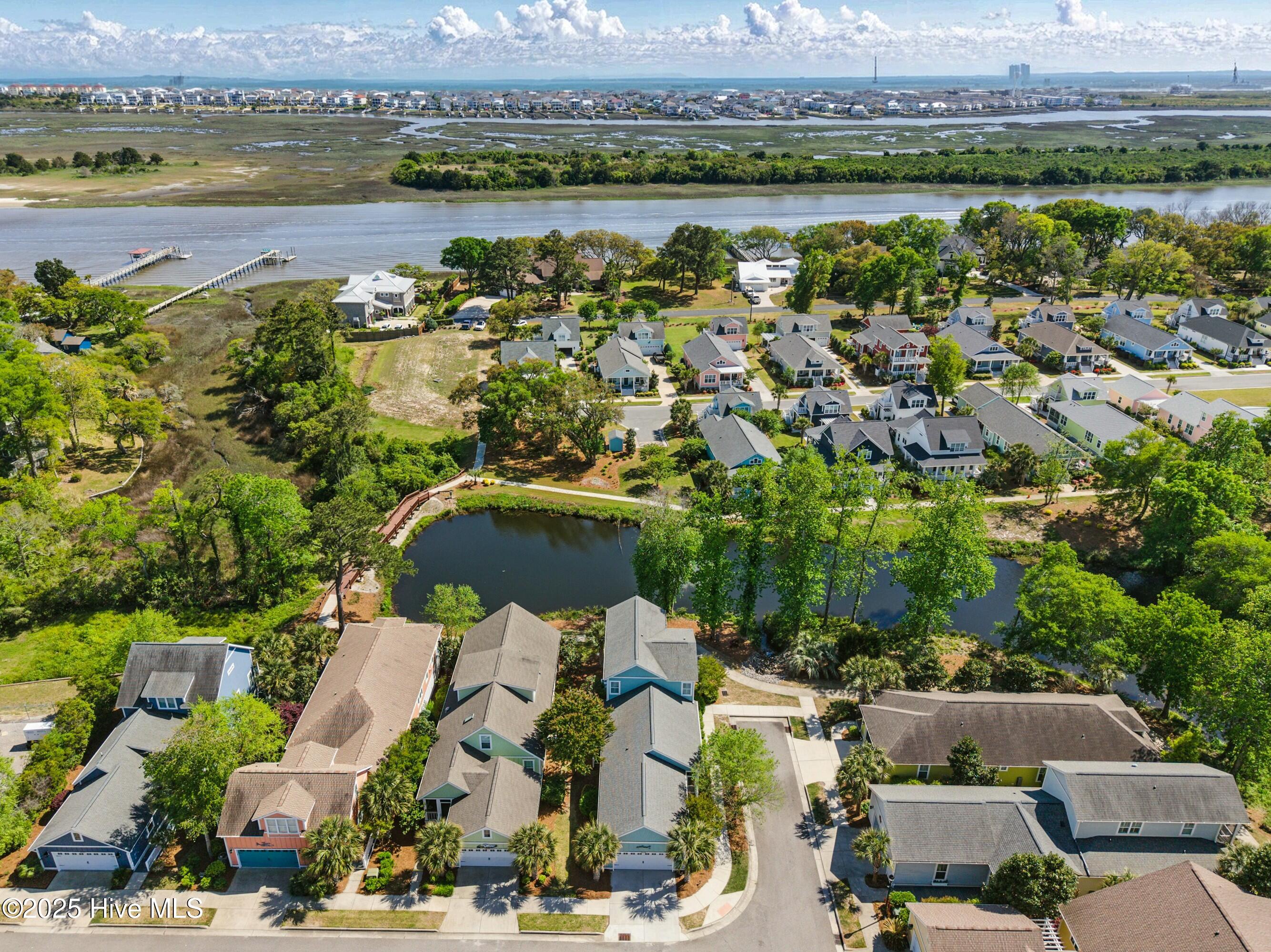 100560955 | Photo 44