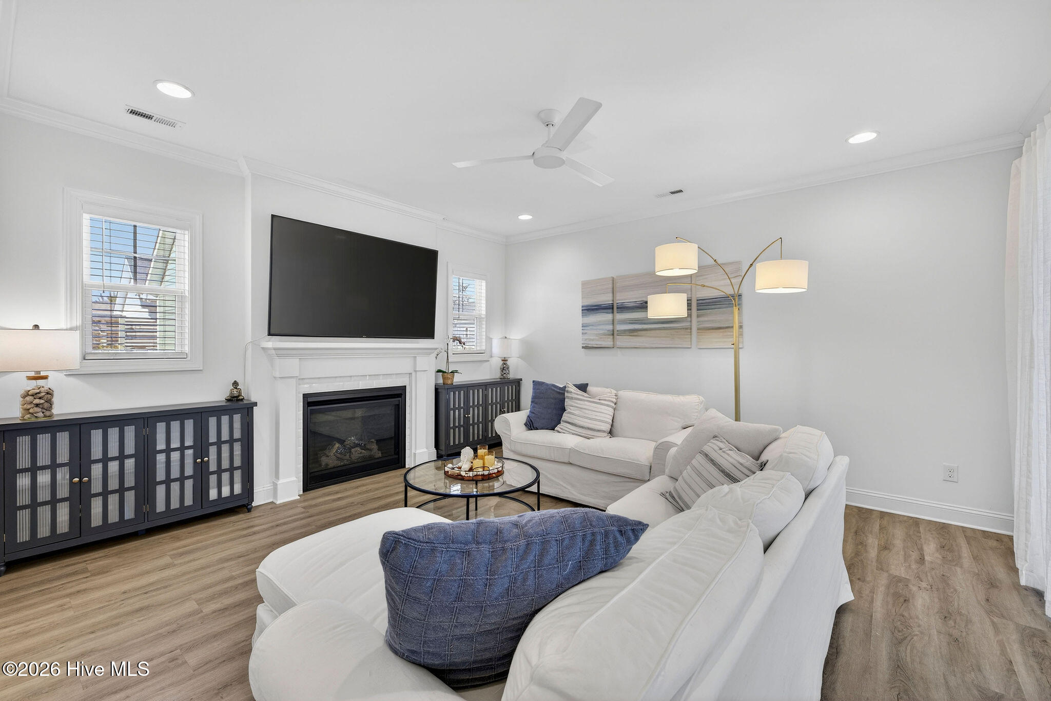 100554120 | Photo 15