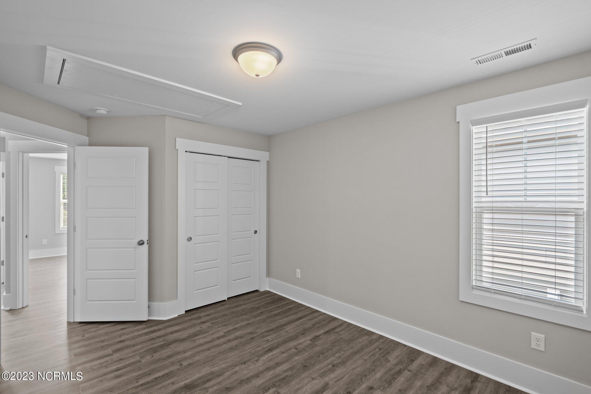 100545578 | Photo 35