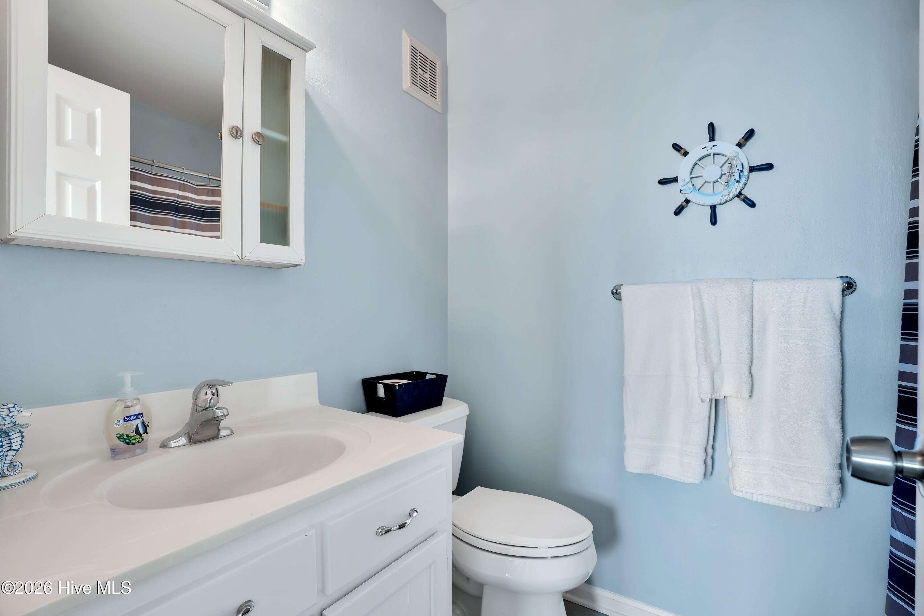 100570328 | Photo 27