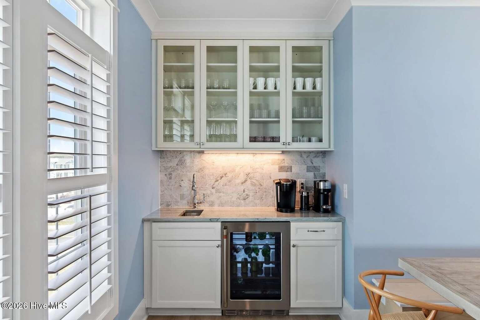 100551212 | Photo 33