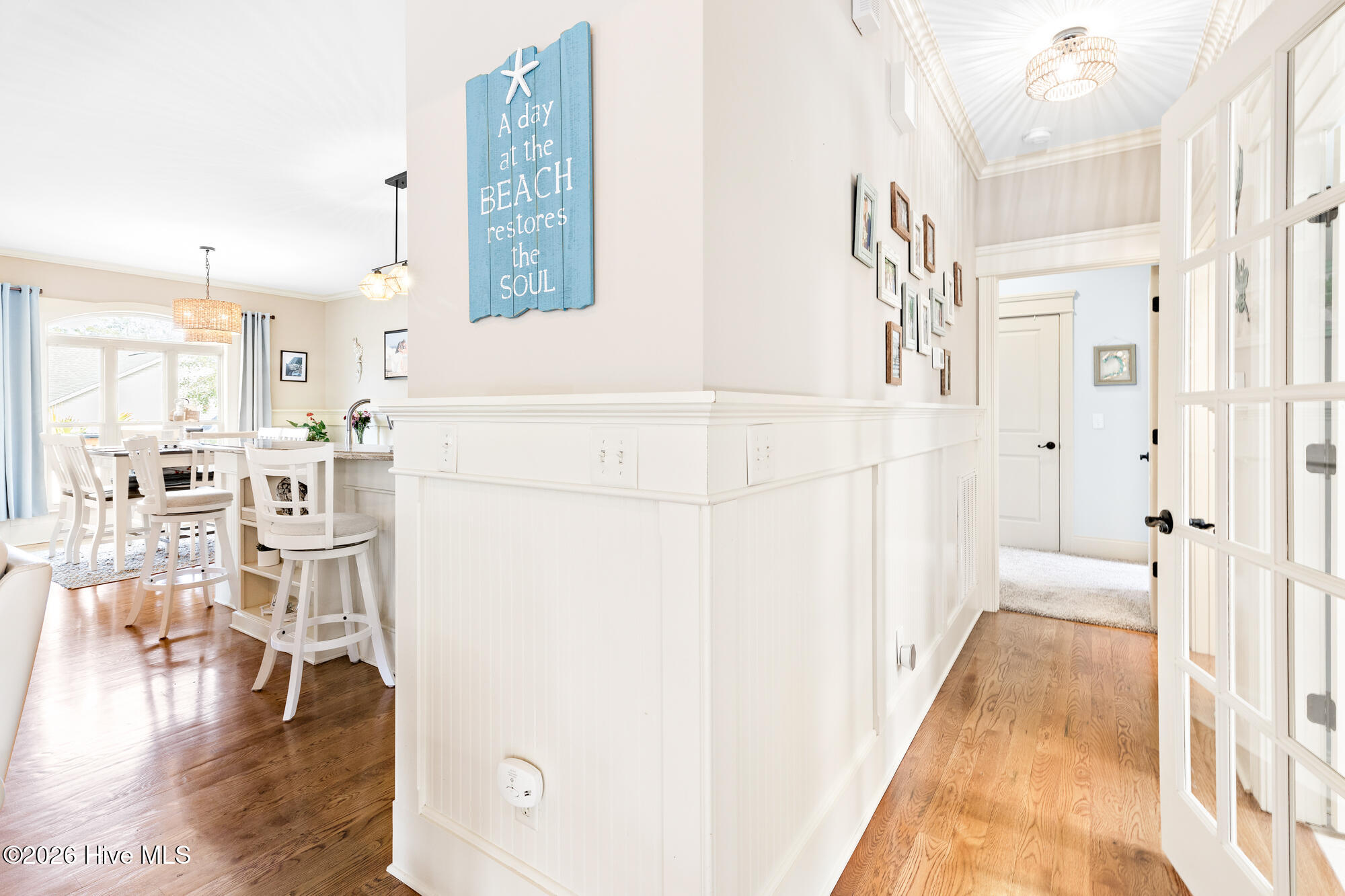 100554367 | Photo 86