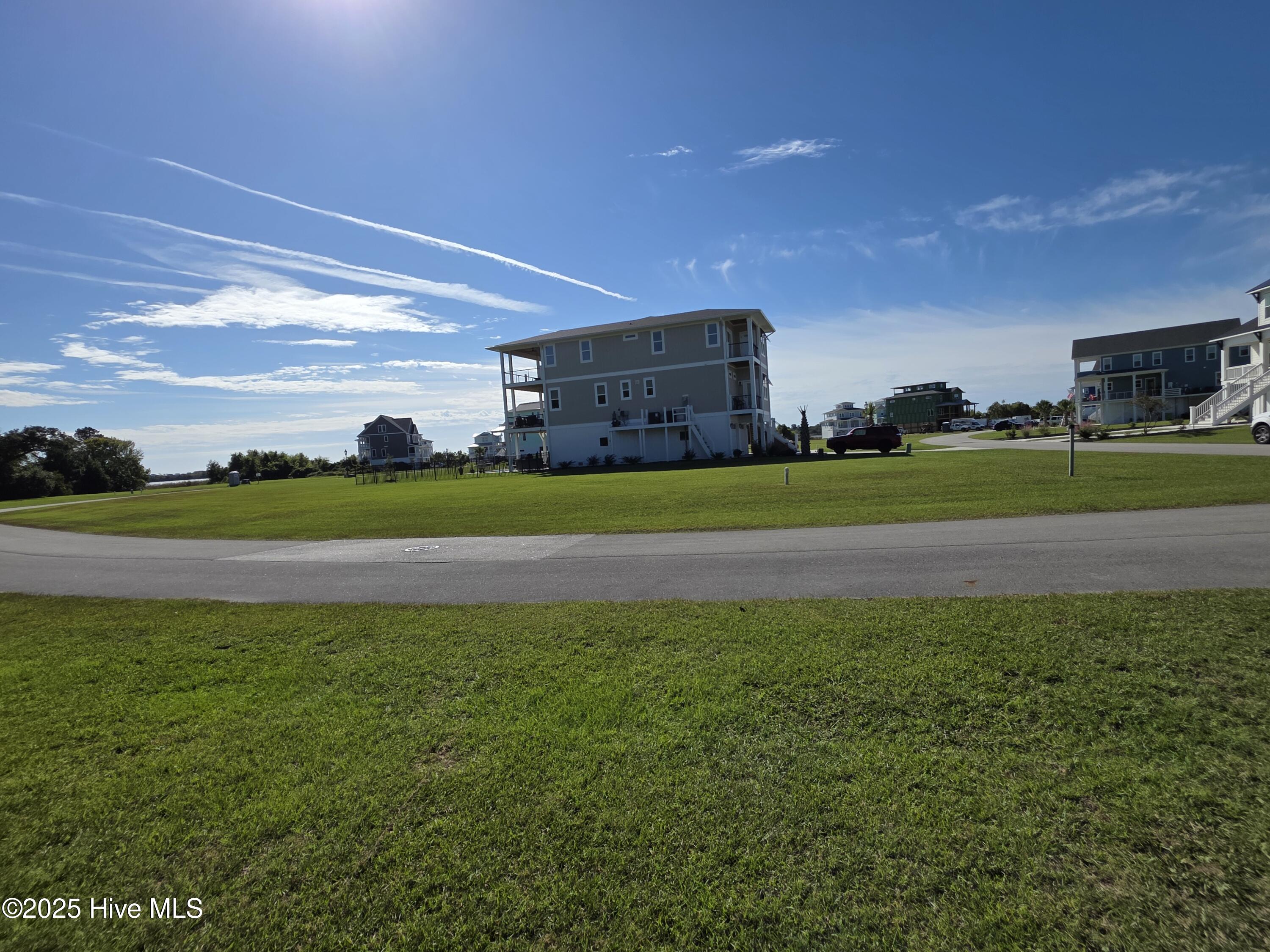 100564274 | Photo 24