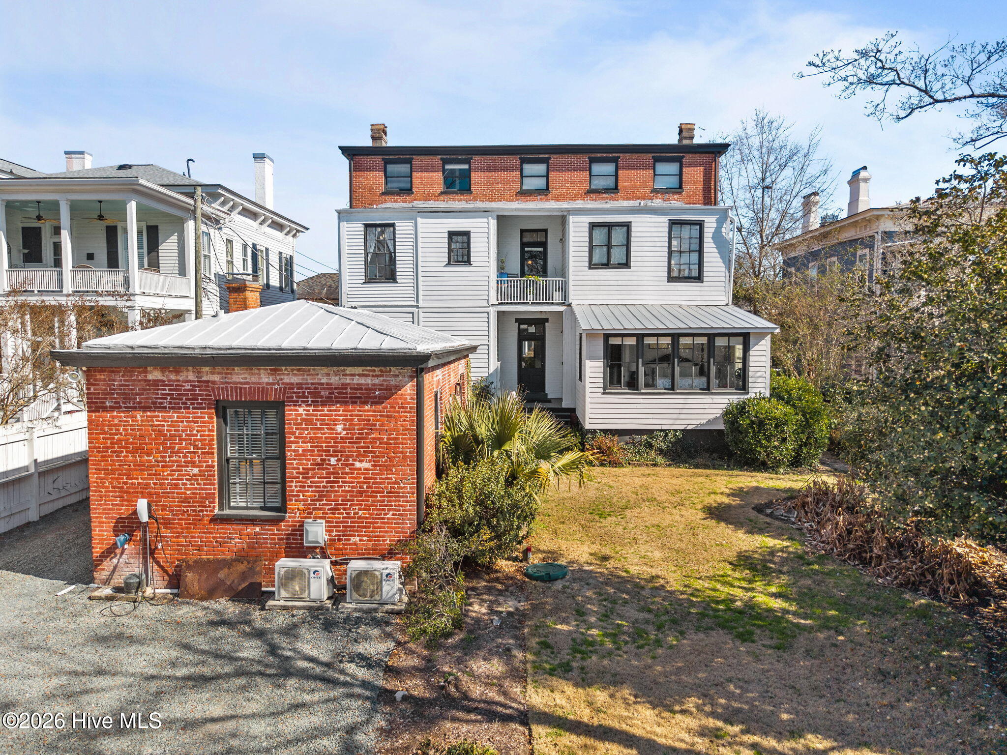 100552895 | Photo 29