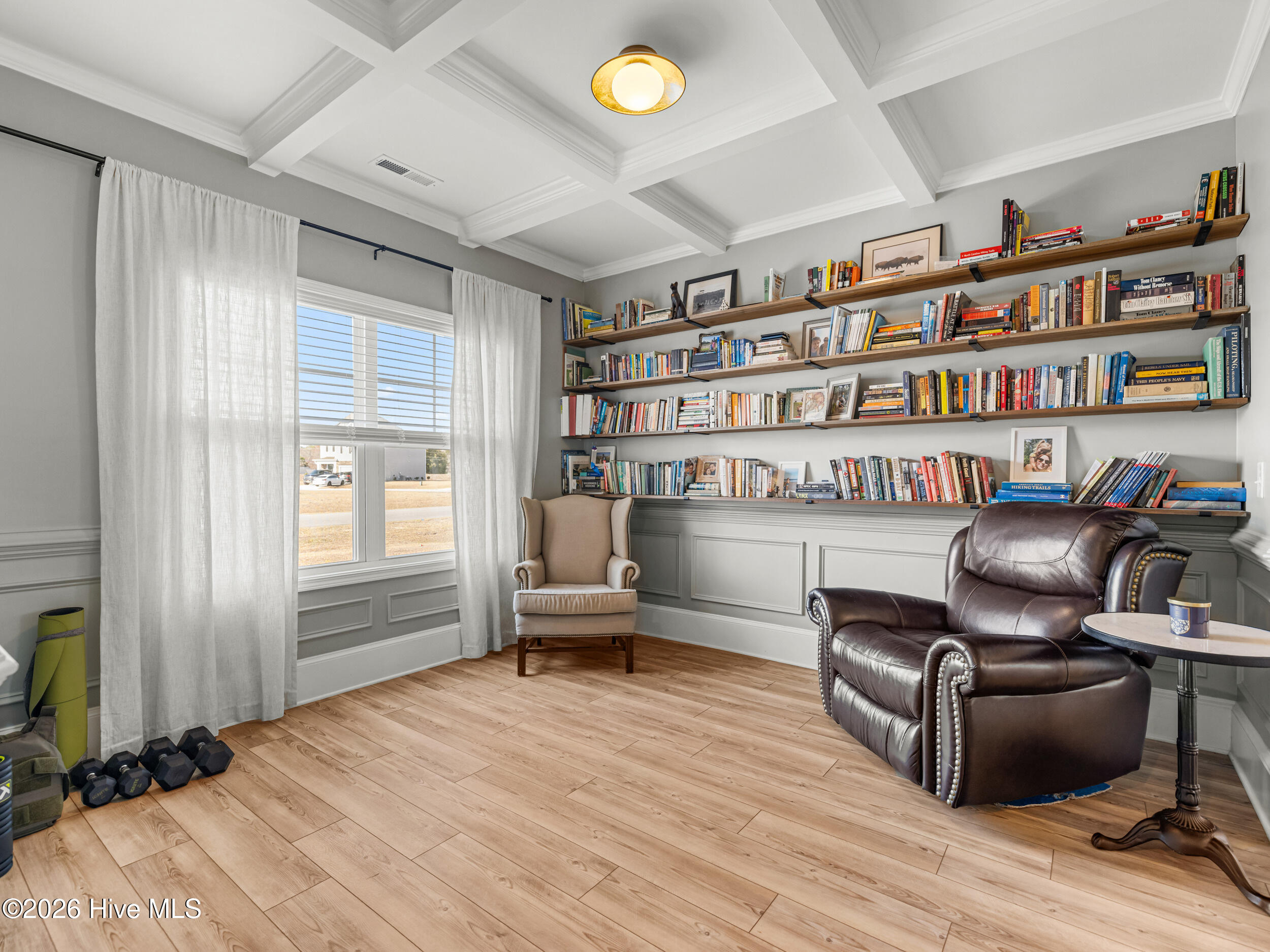 100559684 | Photo 23