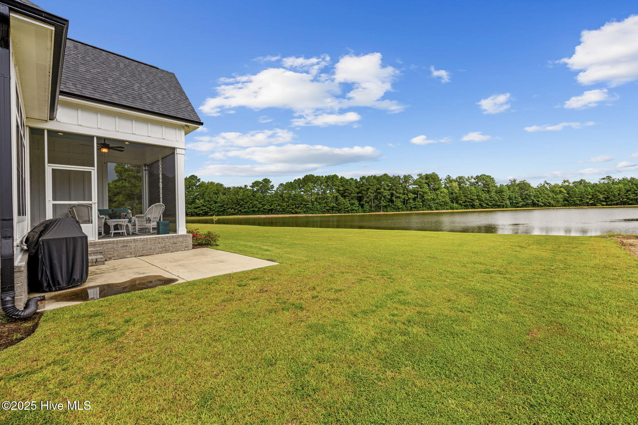 100523904 | Photo 40