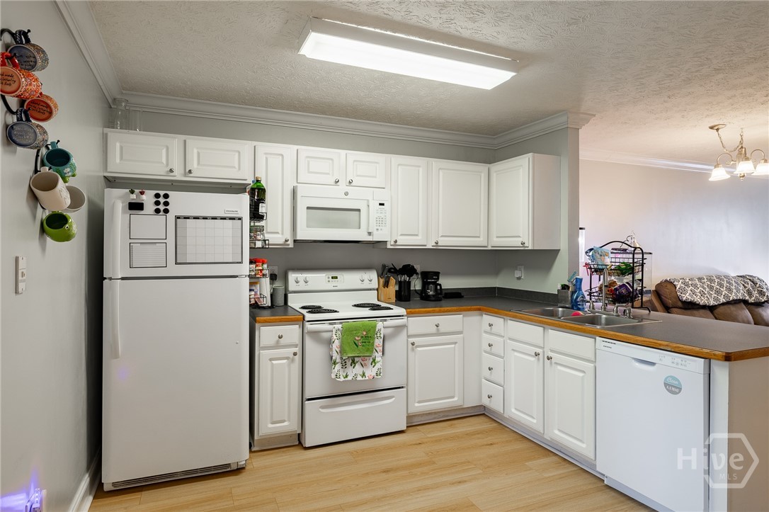 105 Westchester Drive F3