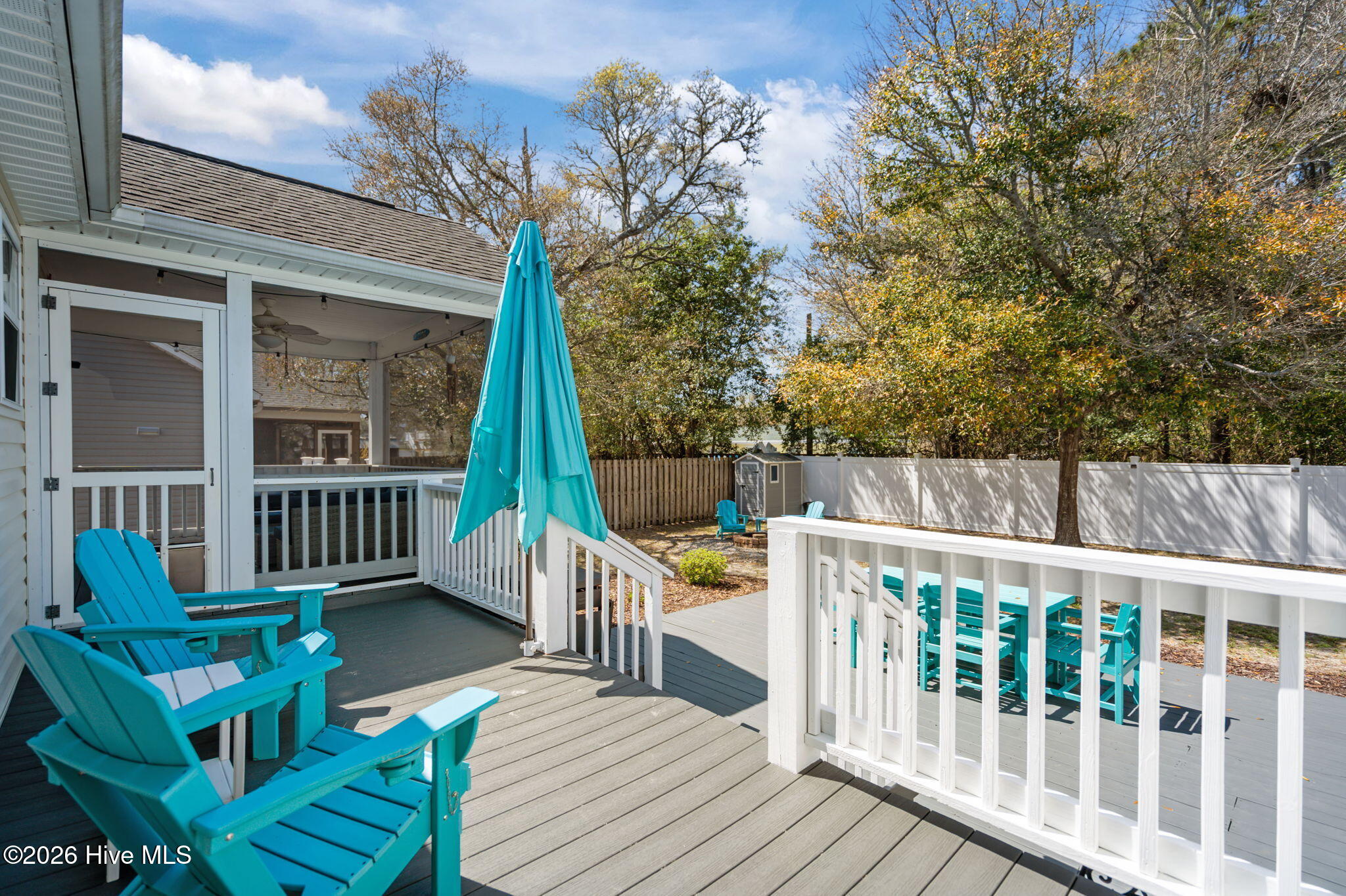 100564020 | Photo 32