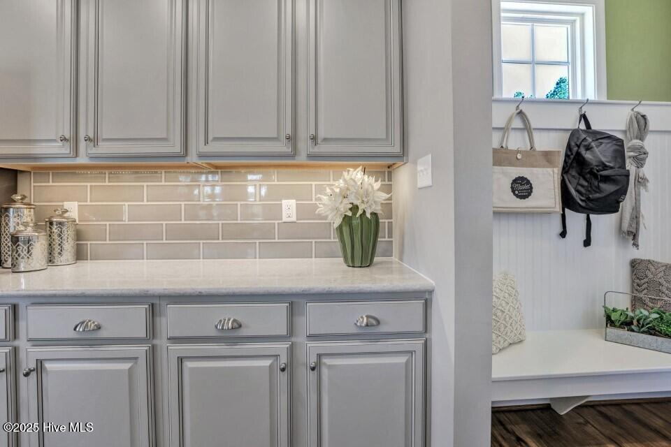 100545617 | Photo 16