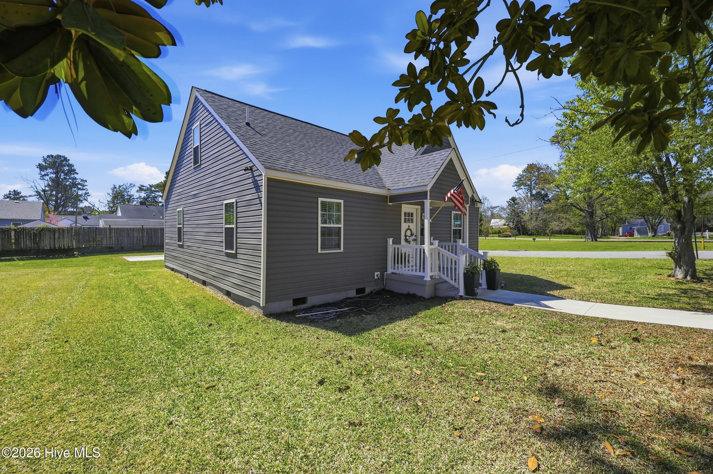 901 Tuscarora Avenue, Elizabeth City, NC, 27909