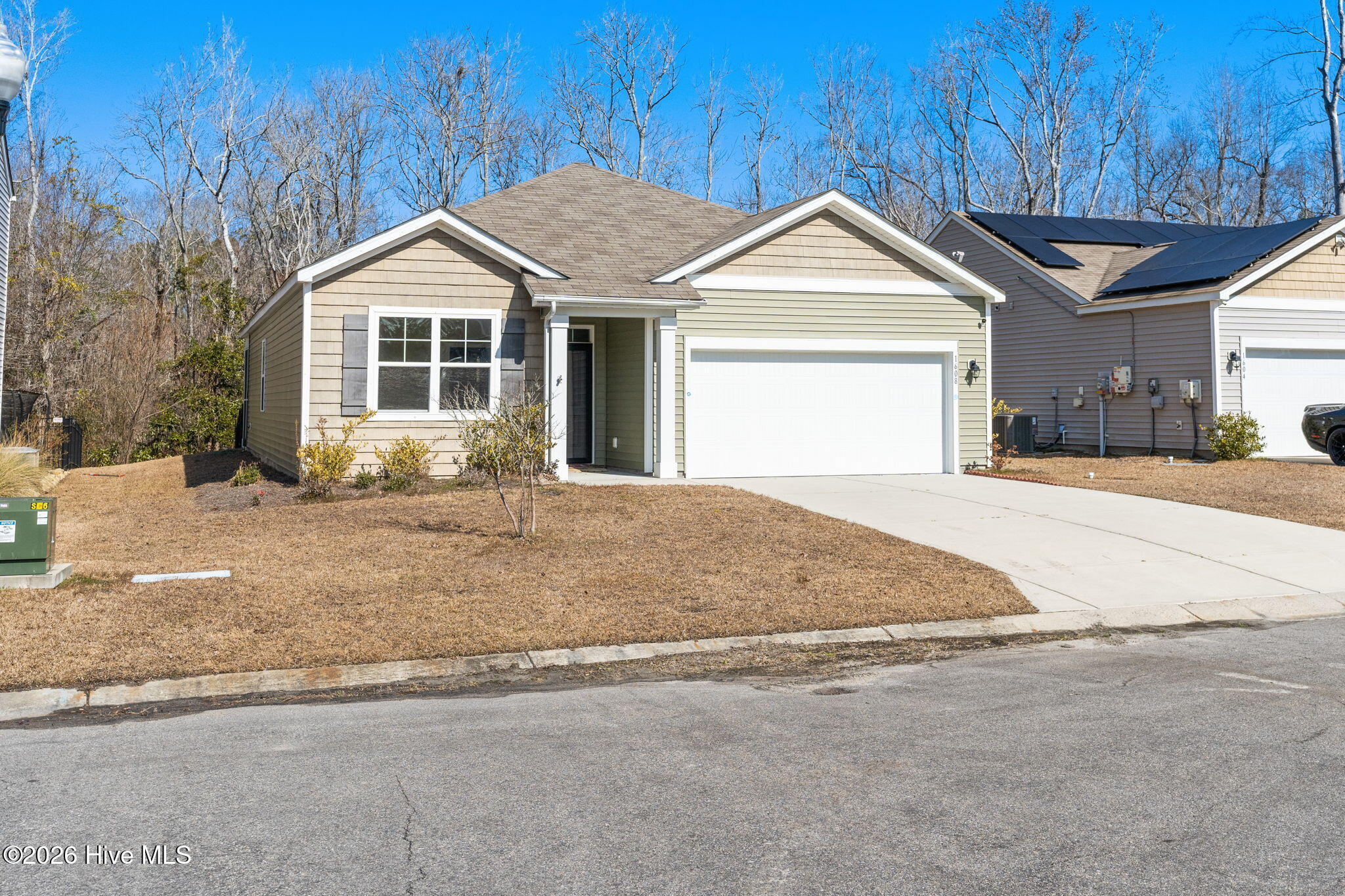 100555628 | Photo 35