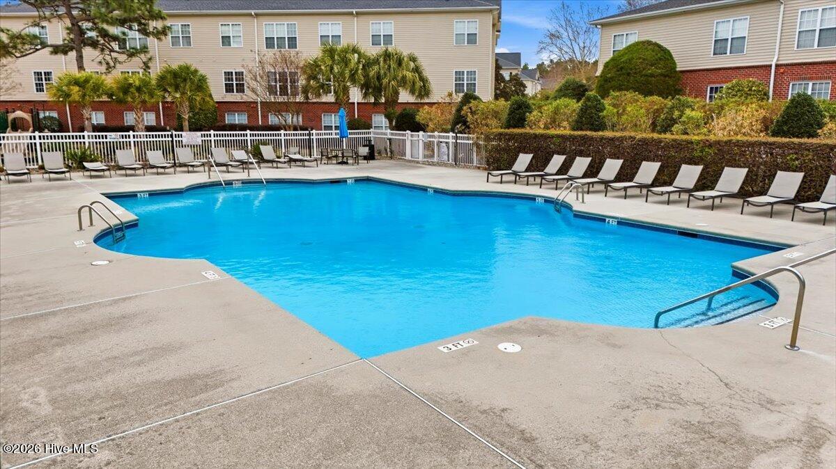 100557211 | Photo 31