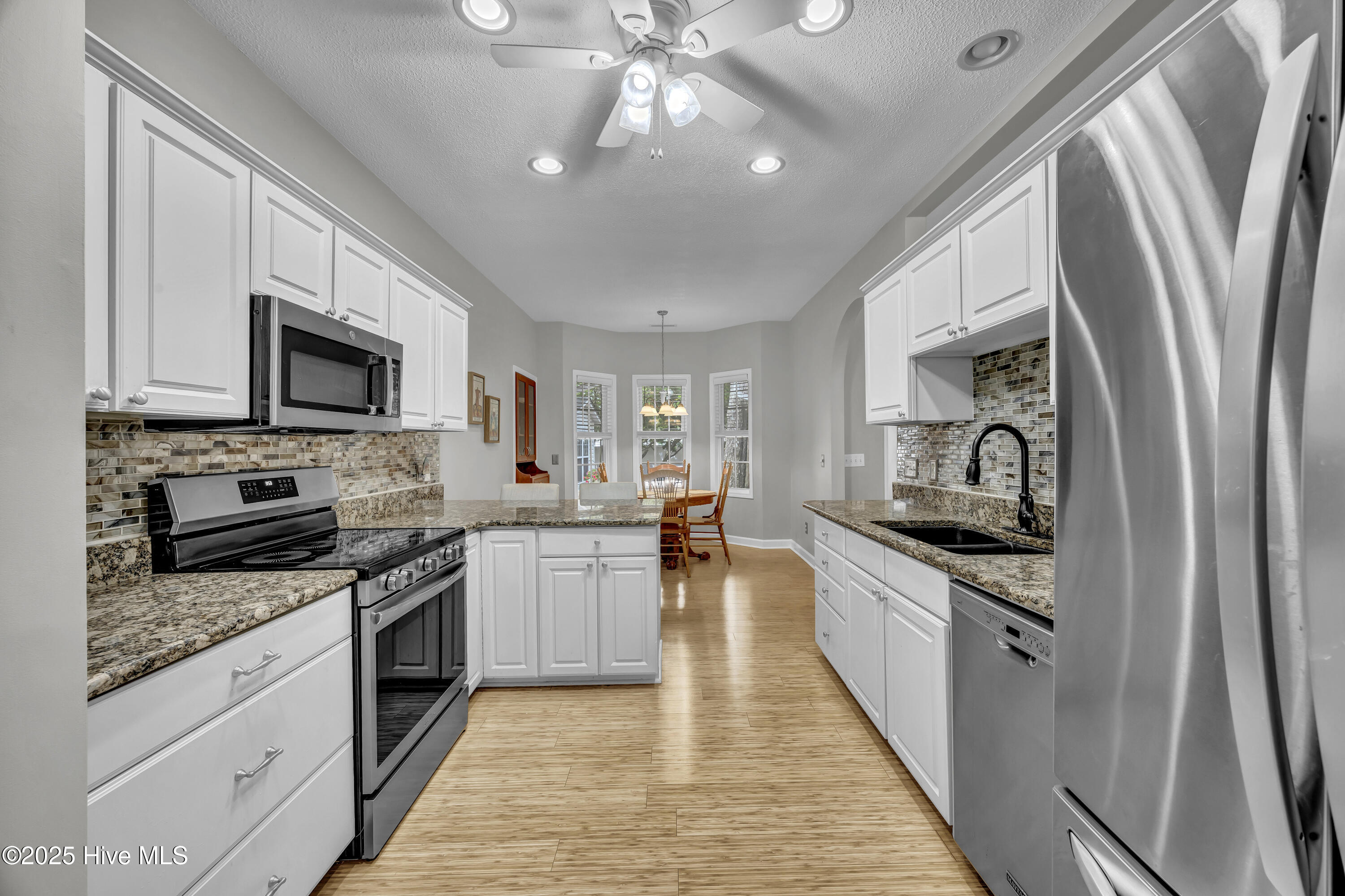 1622 Bent Ridge Place SW, Ocean Isle Beach, NC 28469 – photo 17: 018_img_4344_408
