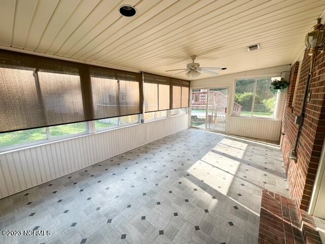 501 Oak Lane,Newport