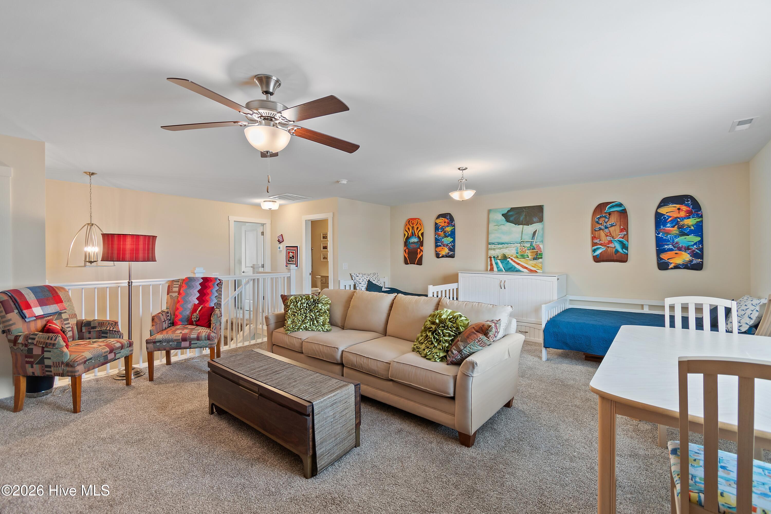 100557254 | Photo 36