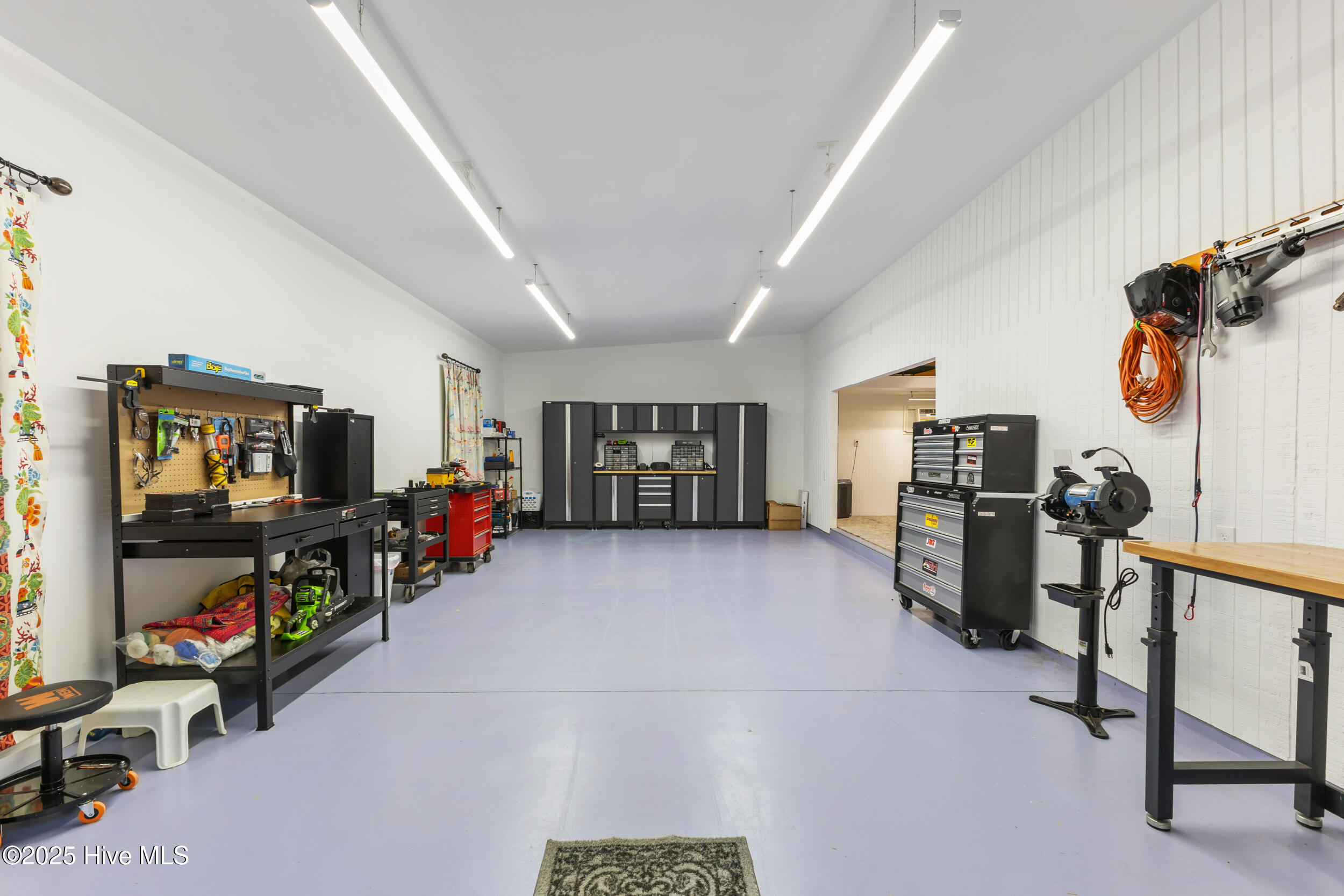 100556103 | Photo 30