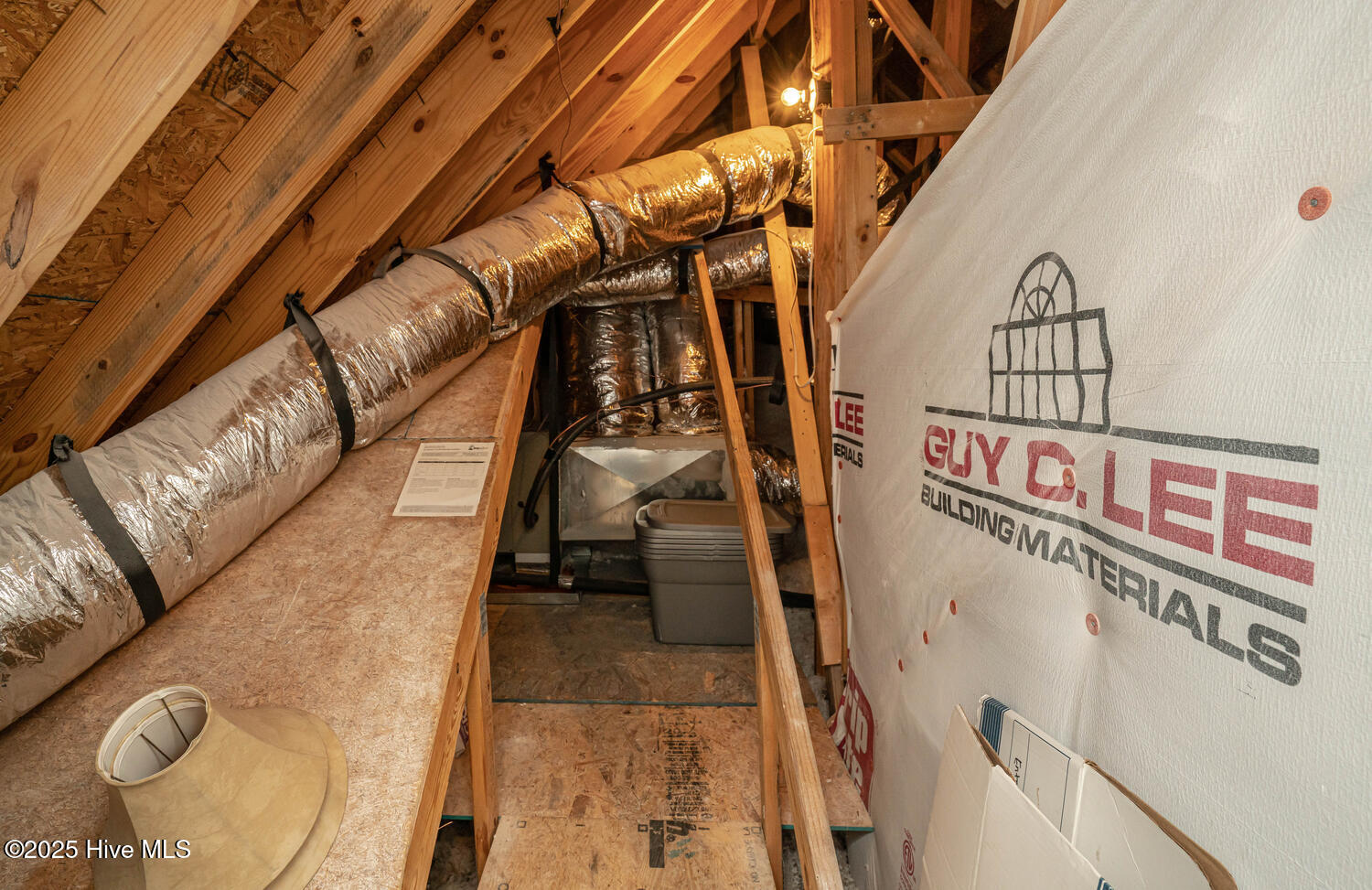 100558918 | Photo 39