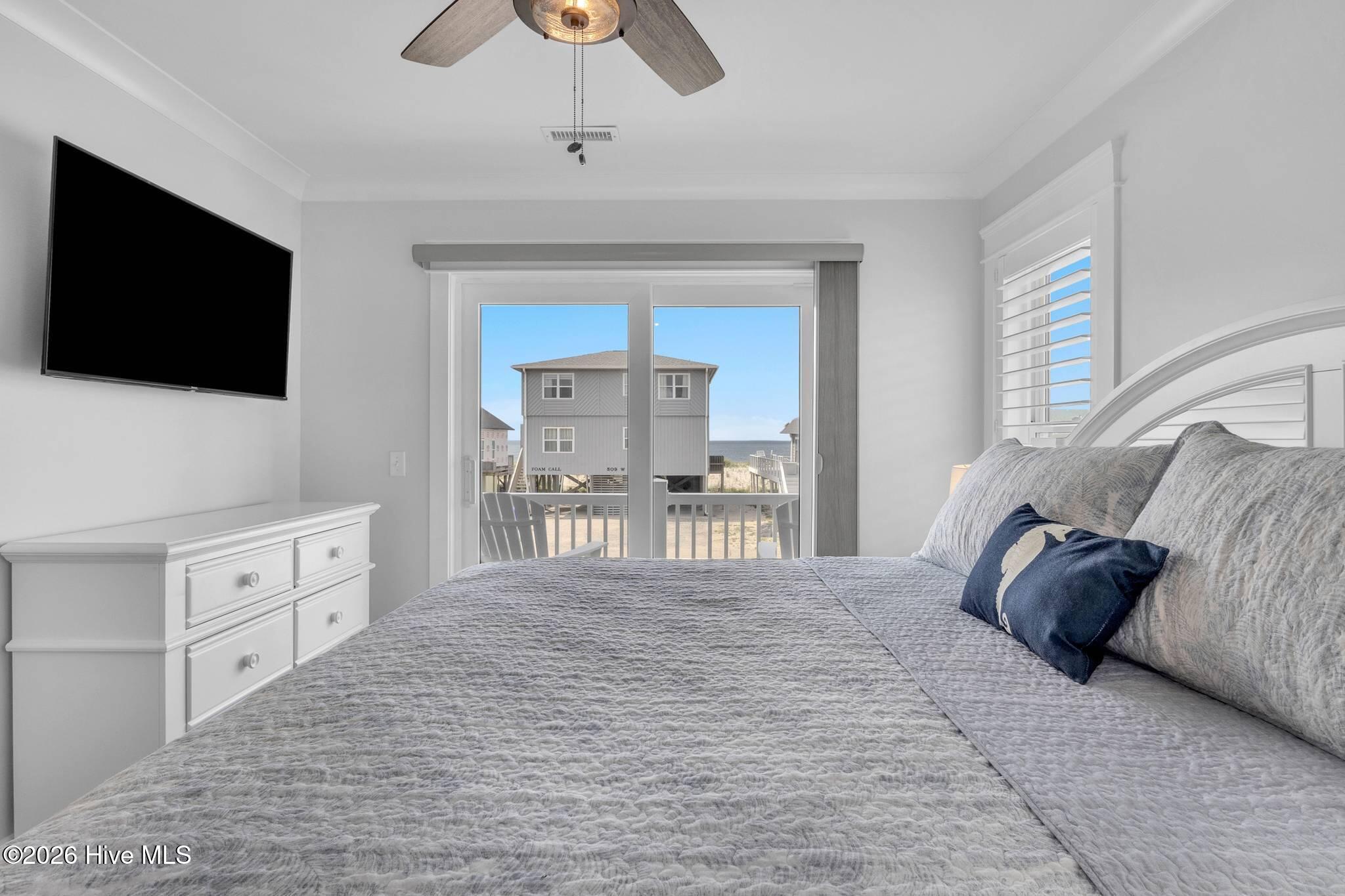 100558345 | Photo 45