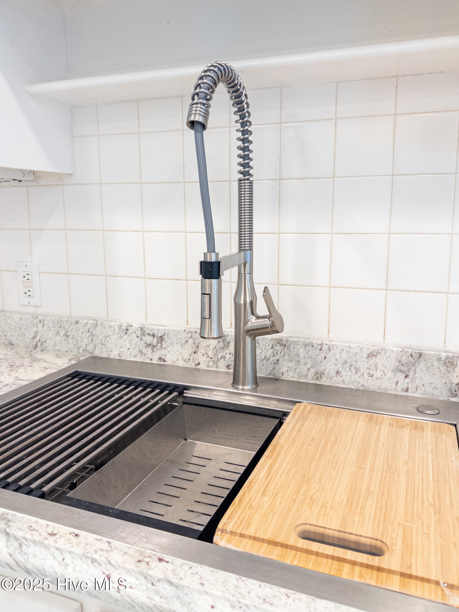 100543941 | Photo 12