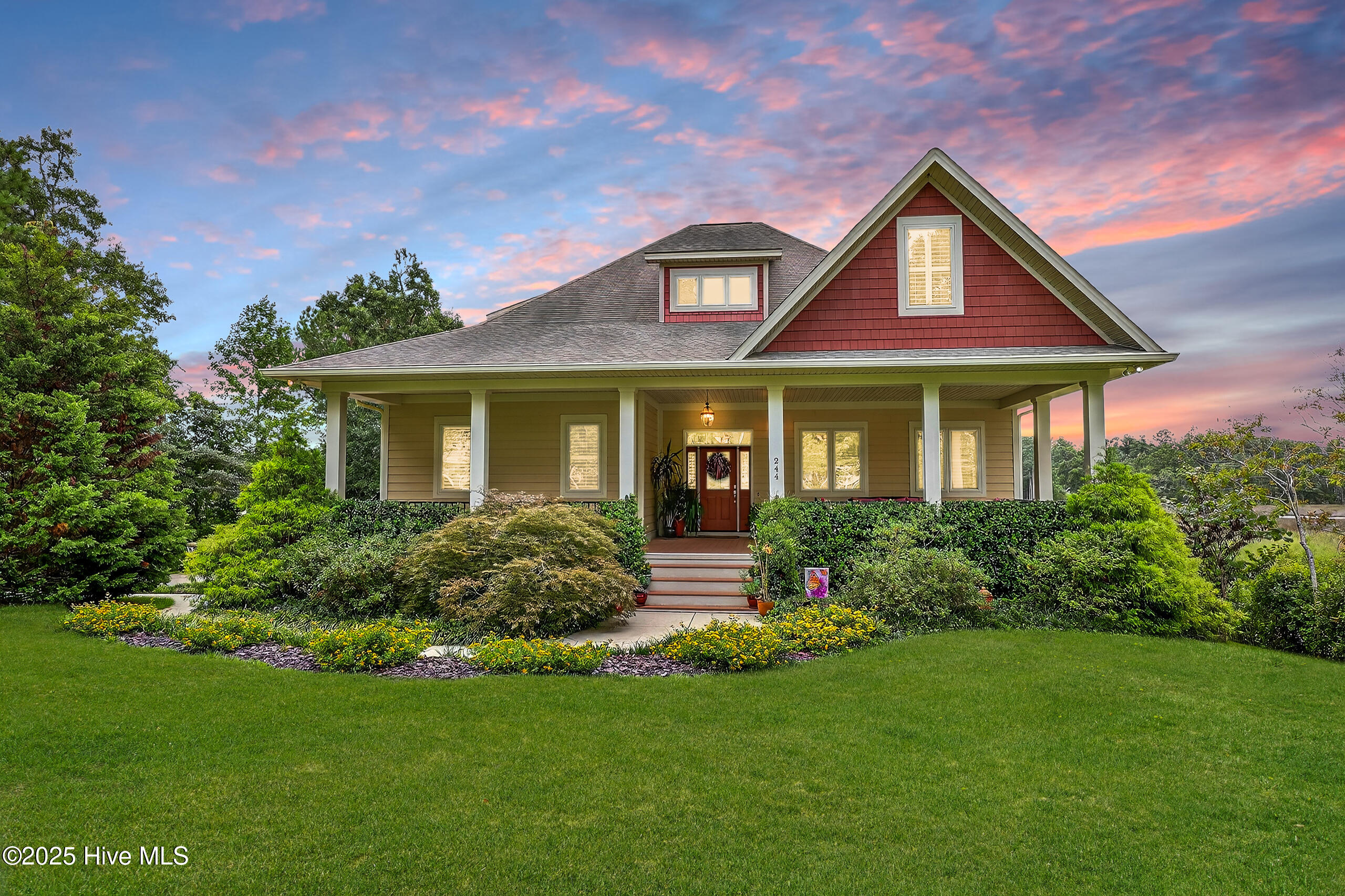 Homes for sale in Stella, NC | 244 White Oak Bluff Rd, Stella, NC 28582 | MLS# 100527488