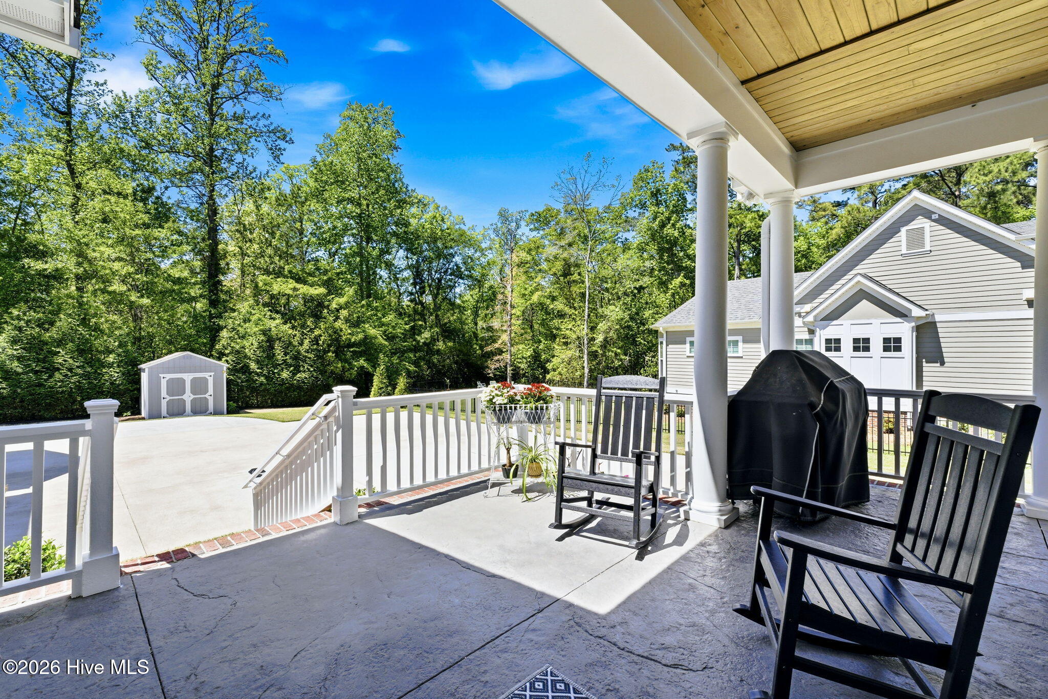 100566822 | Photo 25