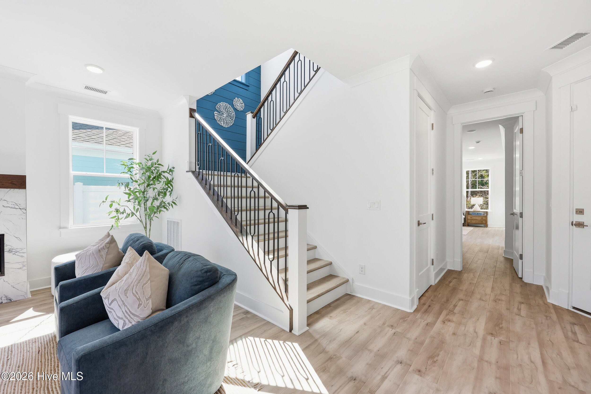 100523956 | Photo 18