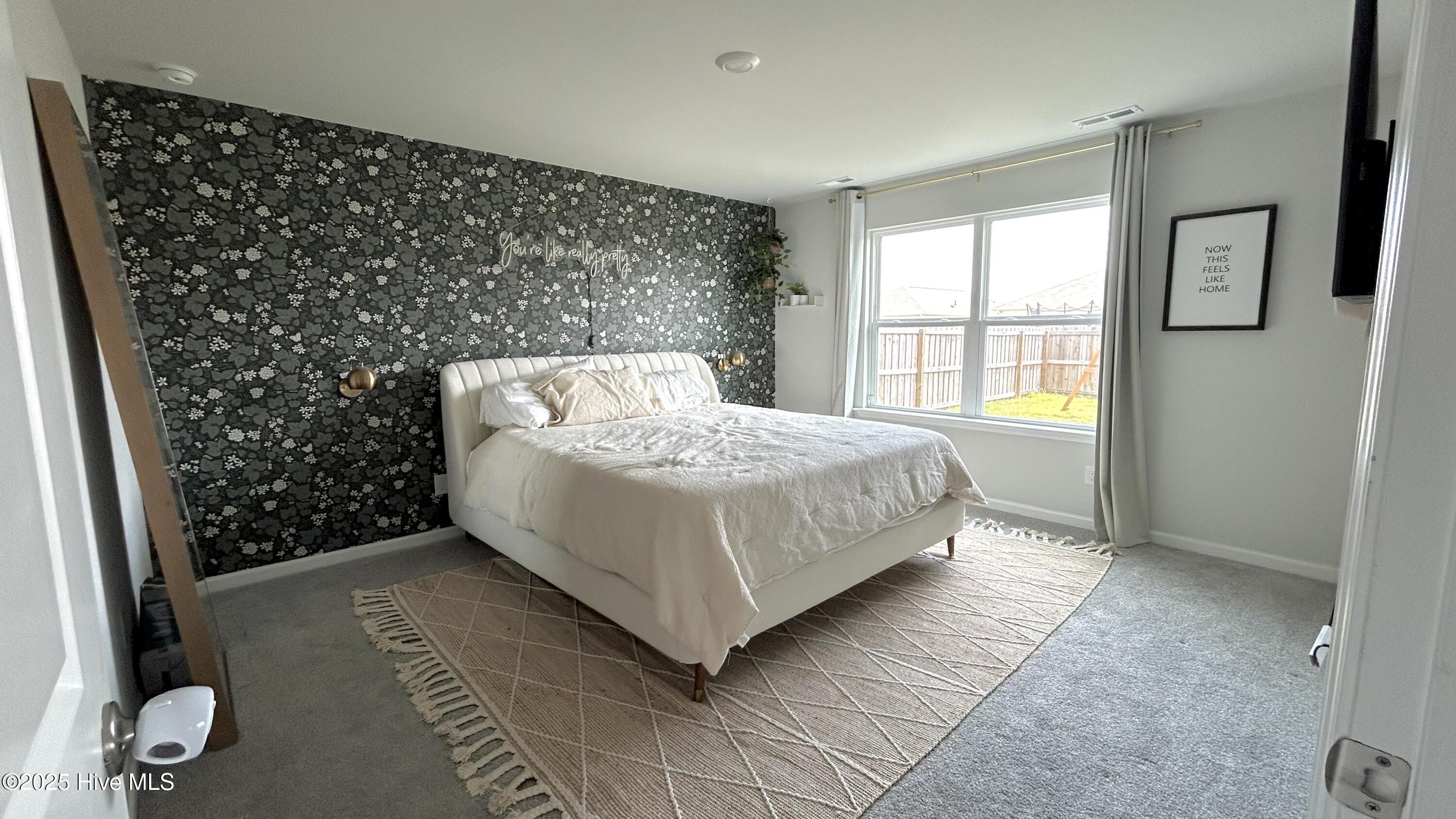 100561165 | Photo 16