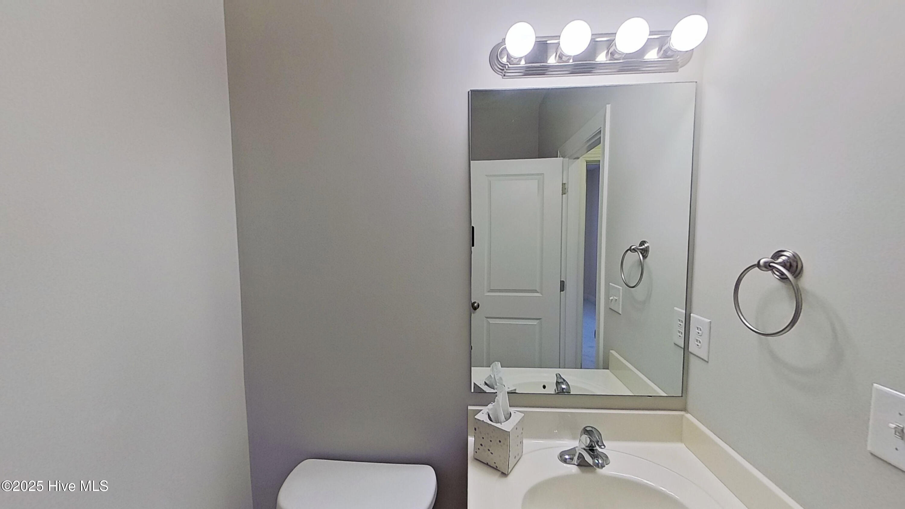 100544480 | Photo 20