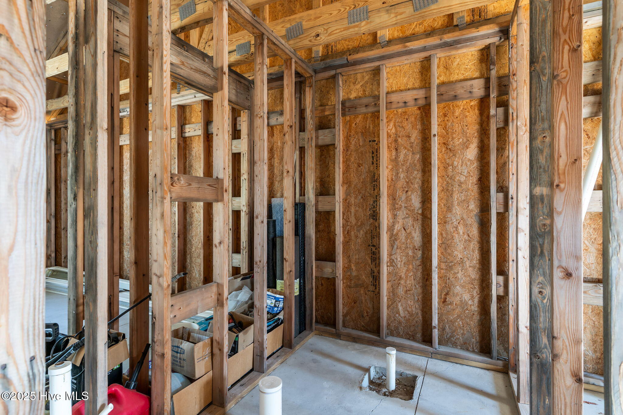 100530347 | Photo 44