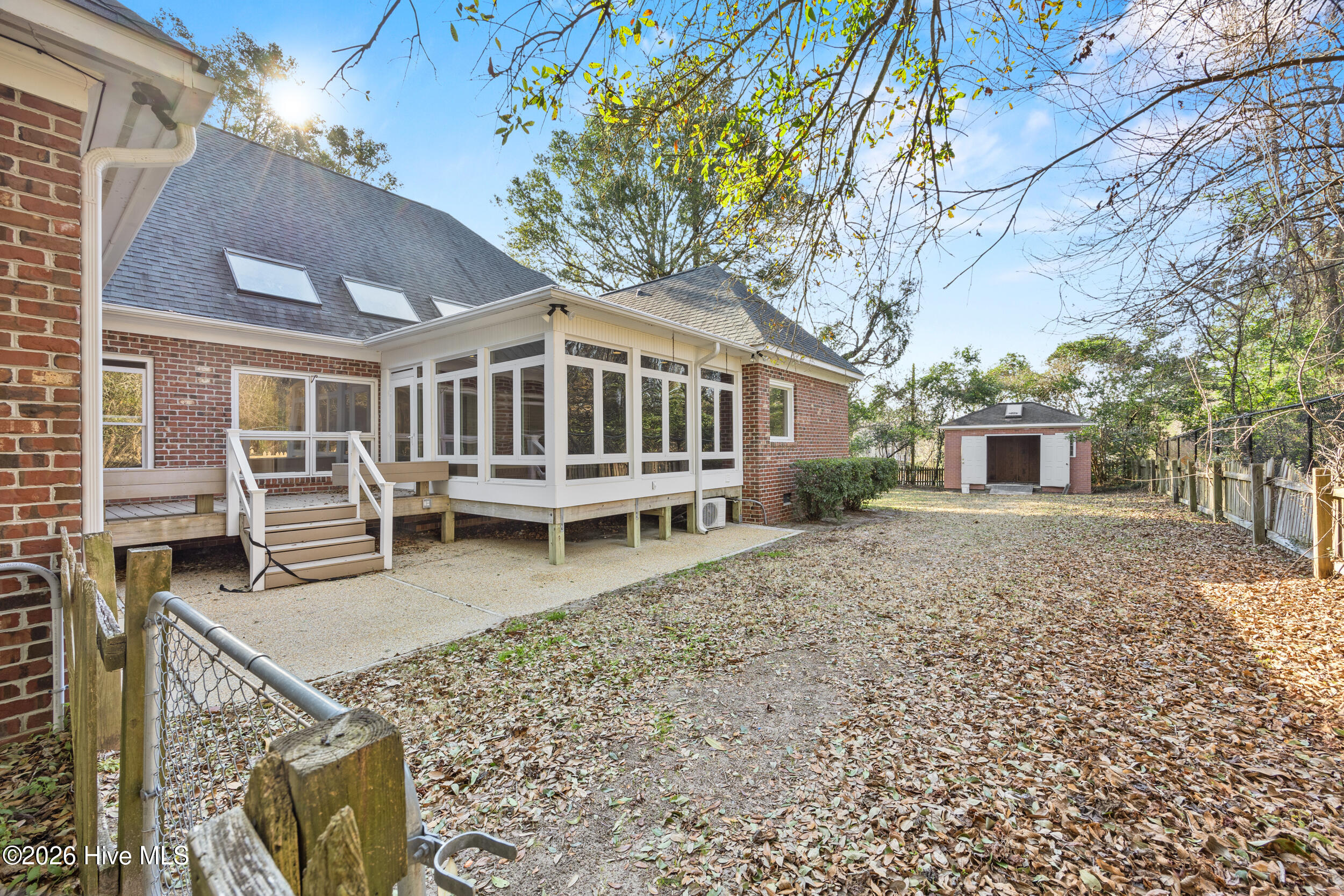 100554944 | Photo 46