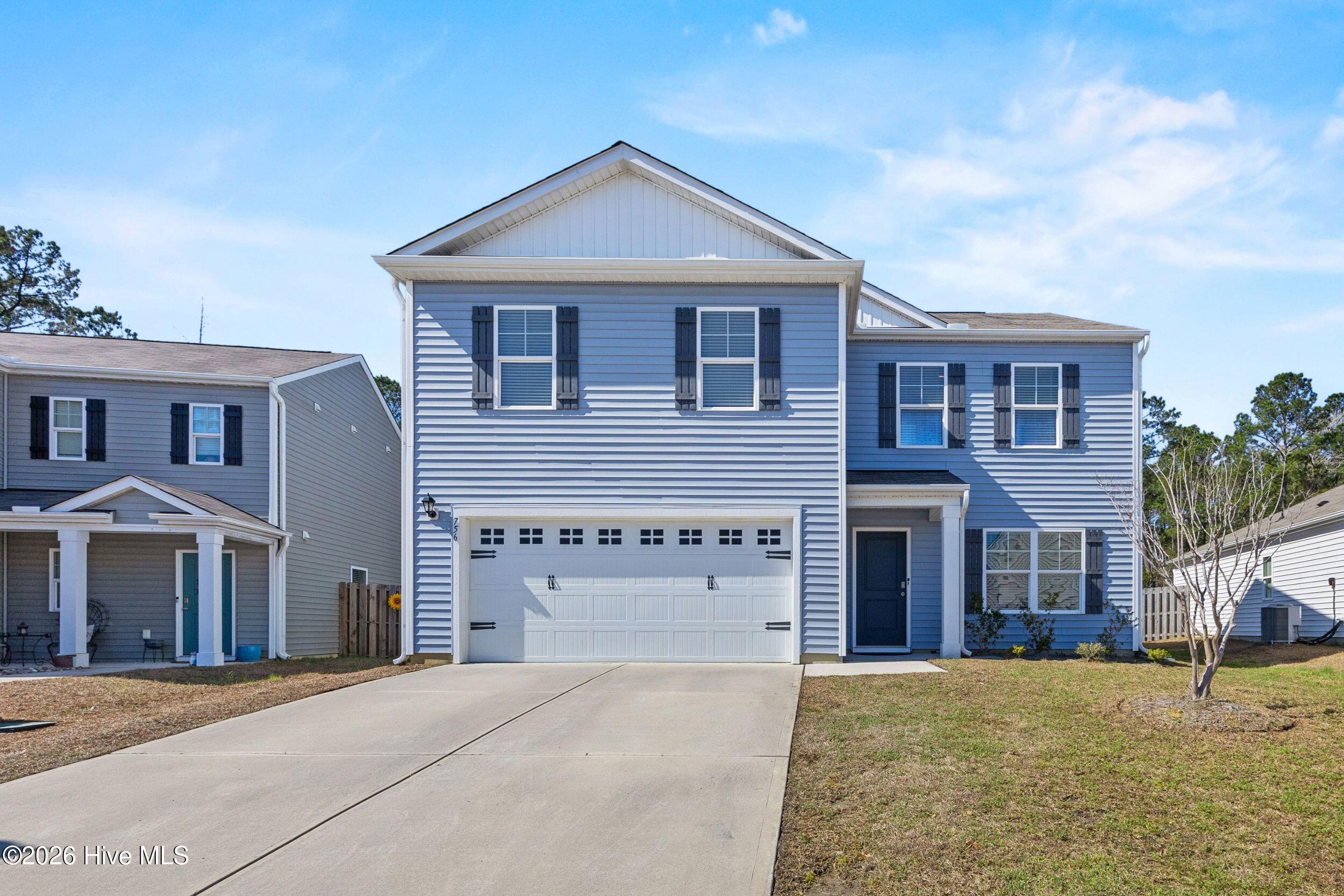 100556435 | Photo 37