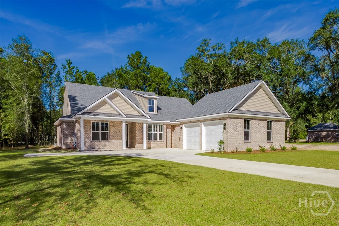 Homes for sale in Guyton, GA | 14 Lakeview Dr, Guyton, GA 31312 | MLS# SA342217