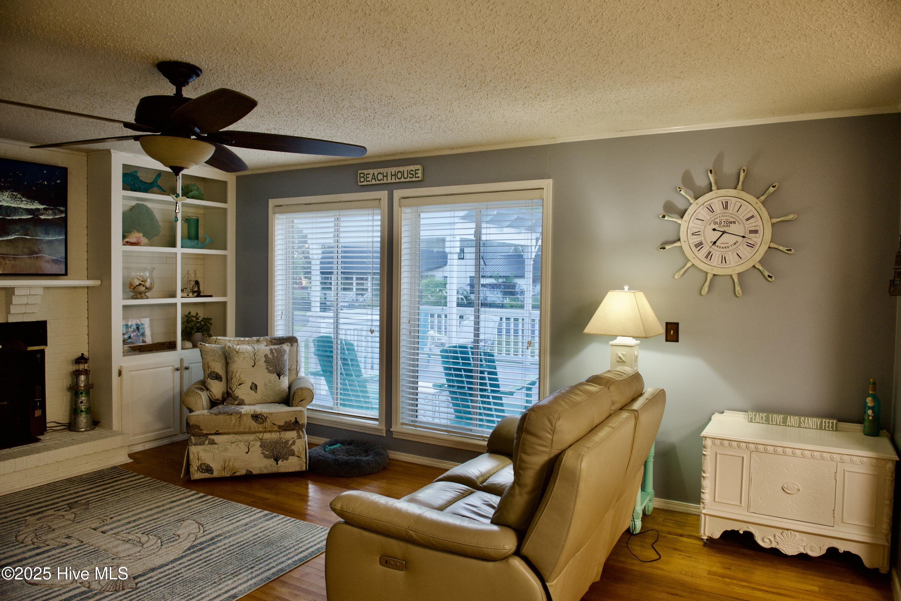 100539766 | Photo 22