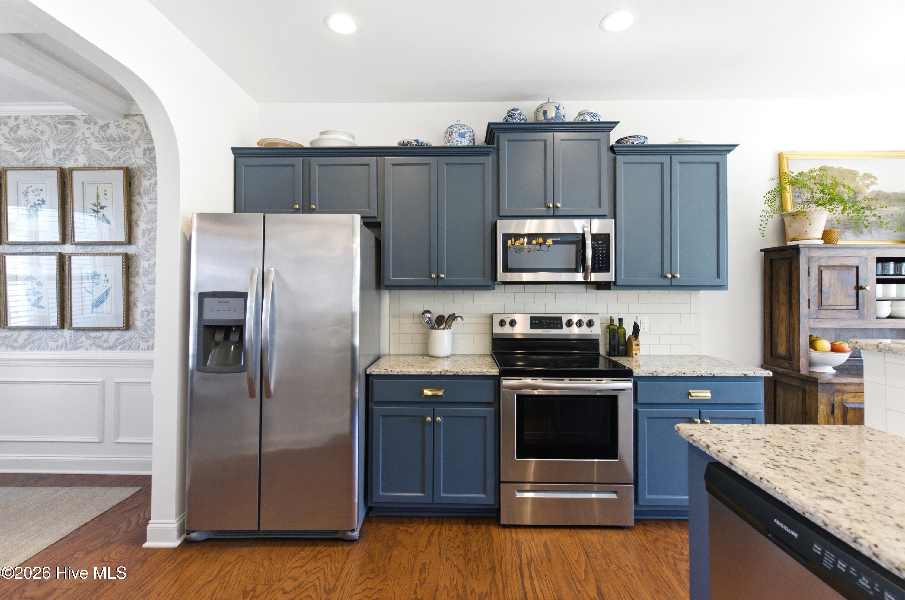 100561157 | Photo 22